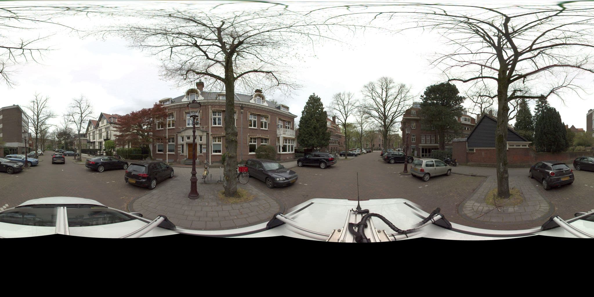 Street view near King's Villa - Hampshire Classic, Amsterdam — © amsterdam (CC BY-SA · Mapillary)