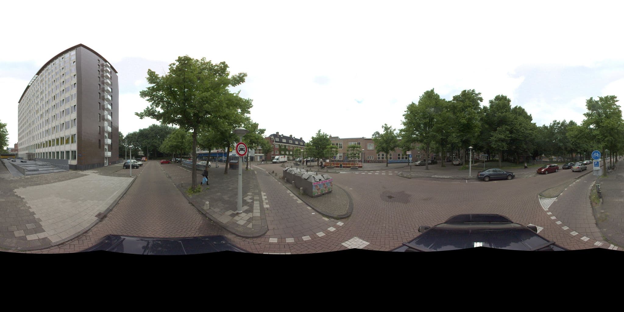 Street view near Dutchies Hostel, Amsterdam — © amsterdam (CC BY-SA · Mapillary)