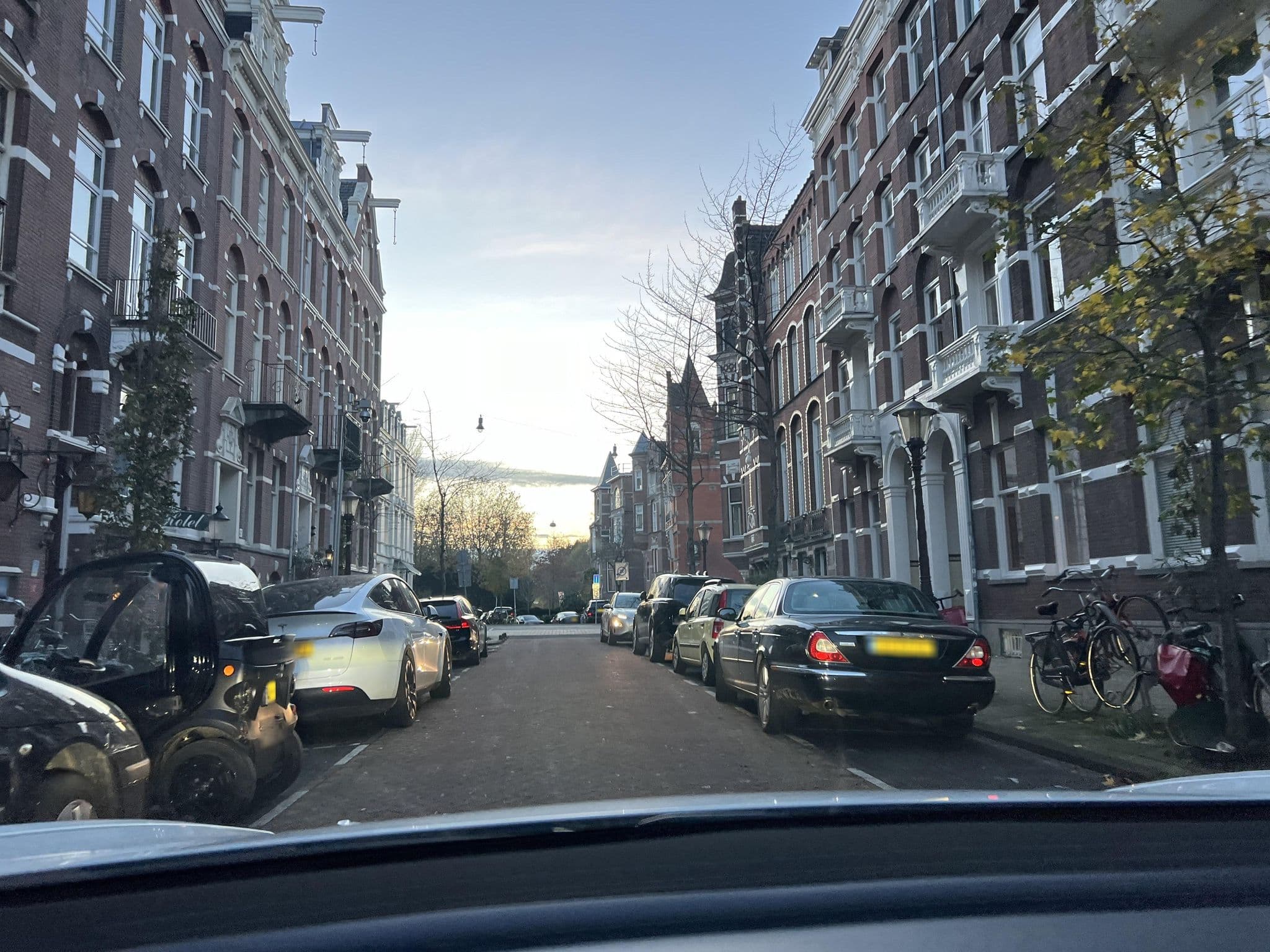 Street view near kamer 15 de boitkamer, Amsterdam — © ottor (CC BY-SA · Mapillary)