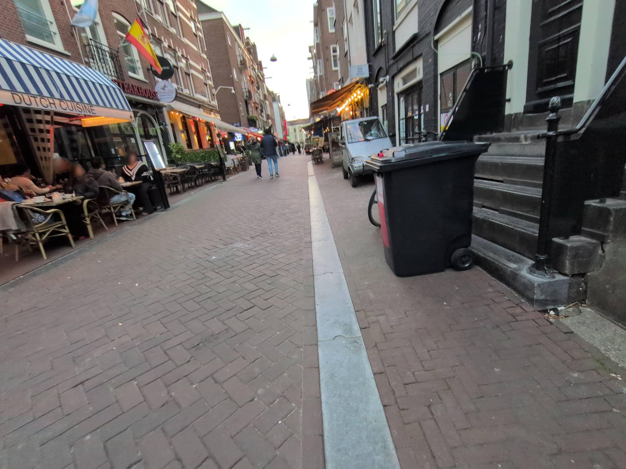 Street view near Amsterdam Hostel Centre, Amsterdam — © hautetension08 (CC BY-SA · Mapillary)