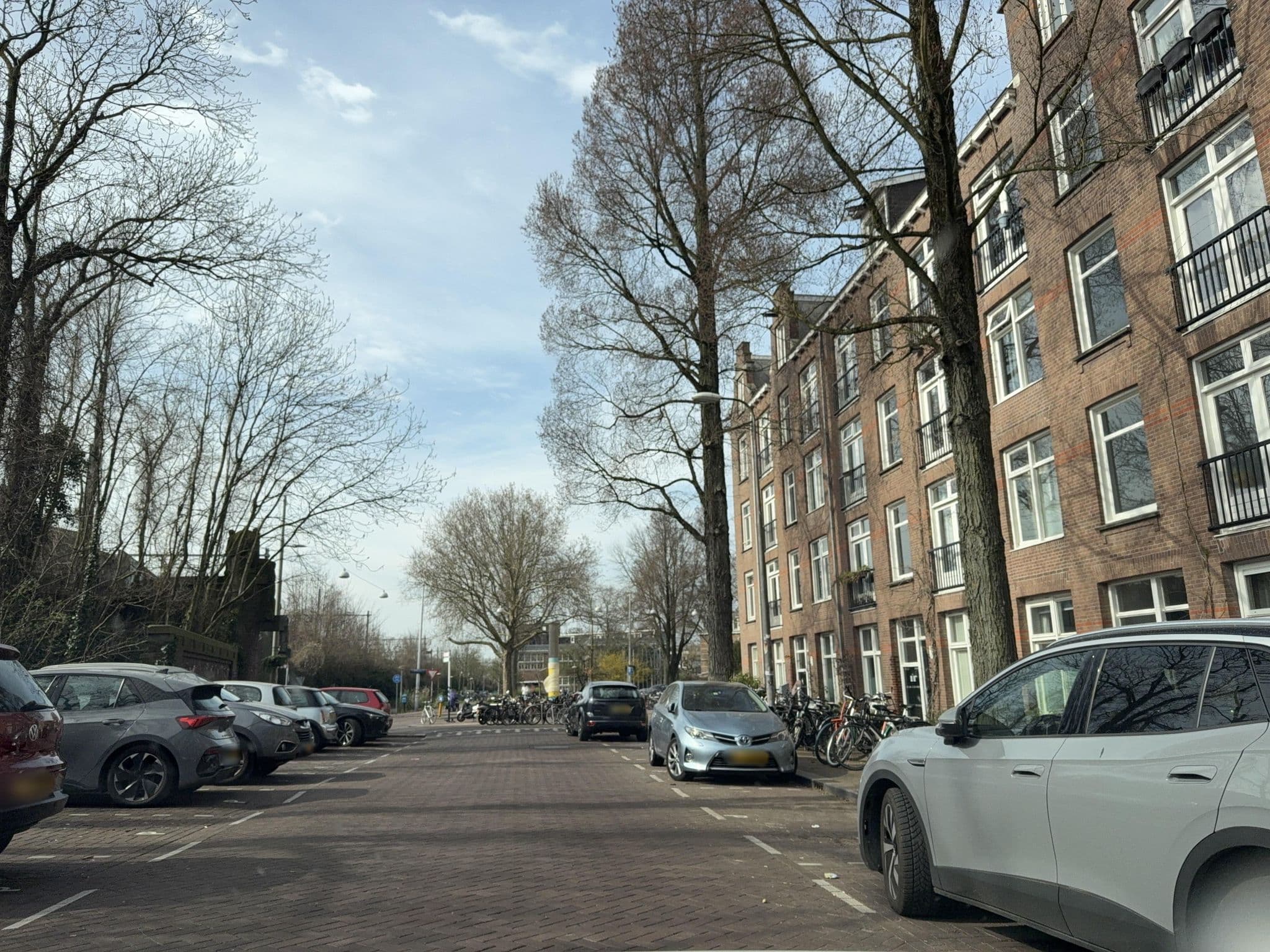 Street view near Art & Tulips, Amsterdam — © ottor (CC BY-SA · Mapillary)