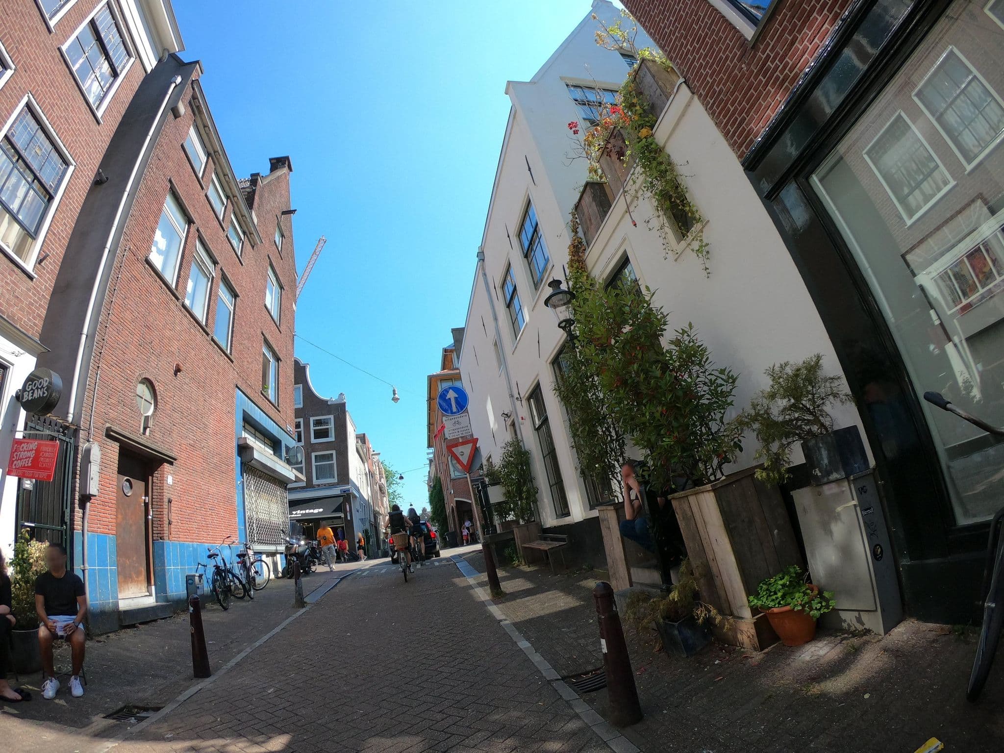 Street view near Teun Restaurant & Hotel, Amsterdam — © richlv (CC BY-SA · Mapillary)