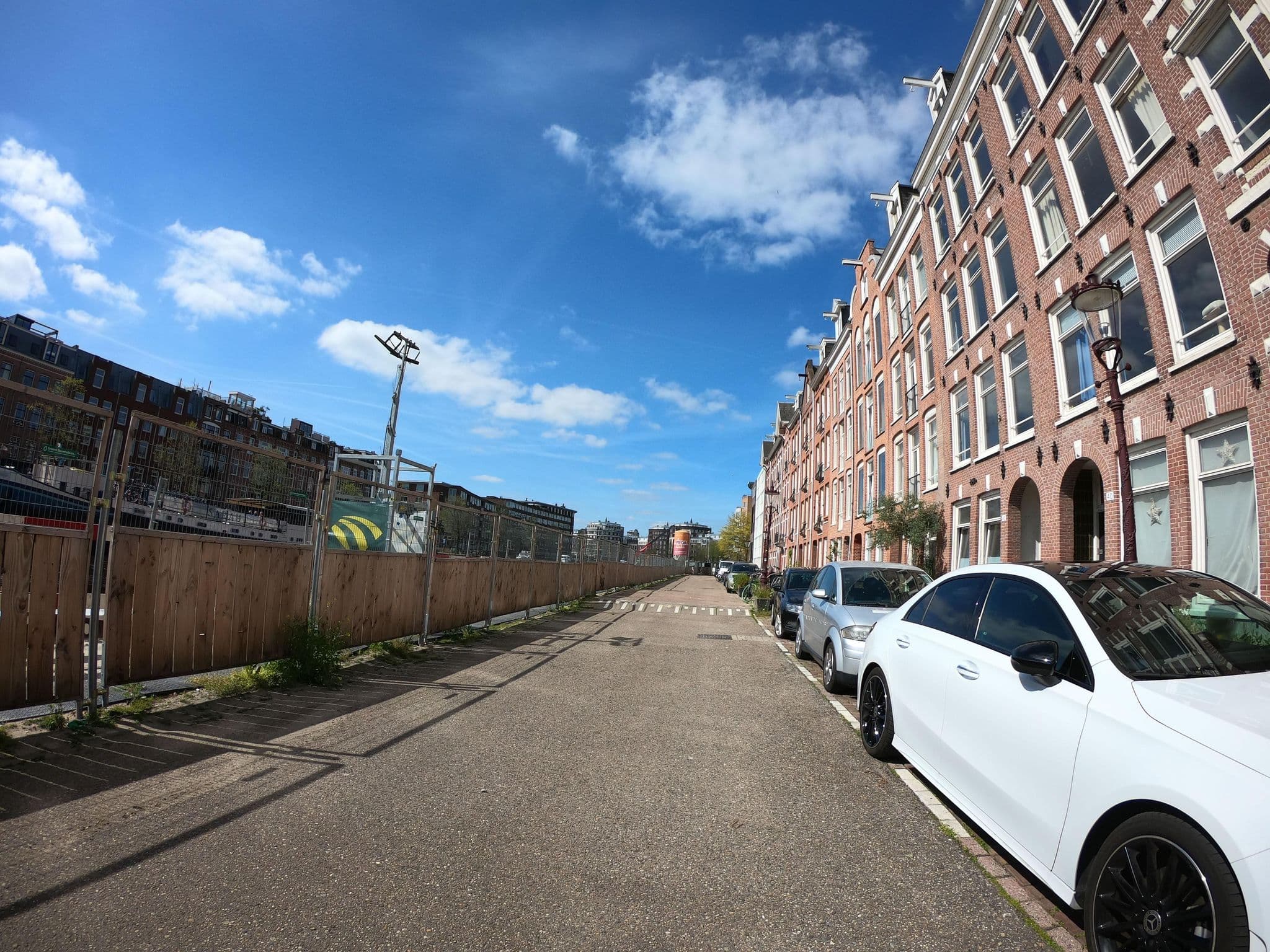 Street view near Waterfront Bed and Breakfast, Amsterdam — © richlv (CC BY-SA · Mapillary)