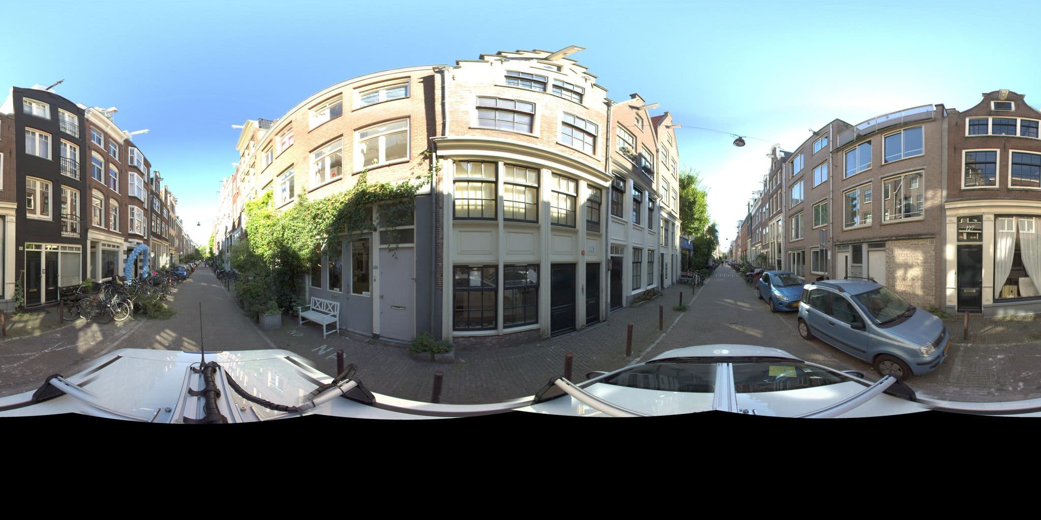 Street view near De nieuwe lelie, Amsterdam — © amsterdam (CC BY-SA · Mapillary)