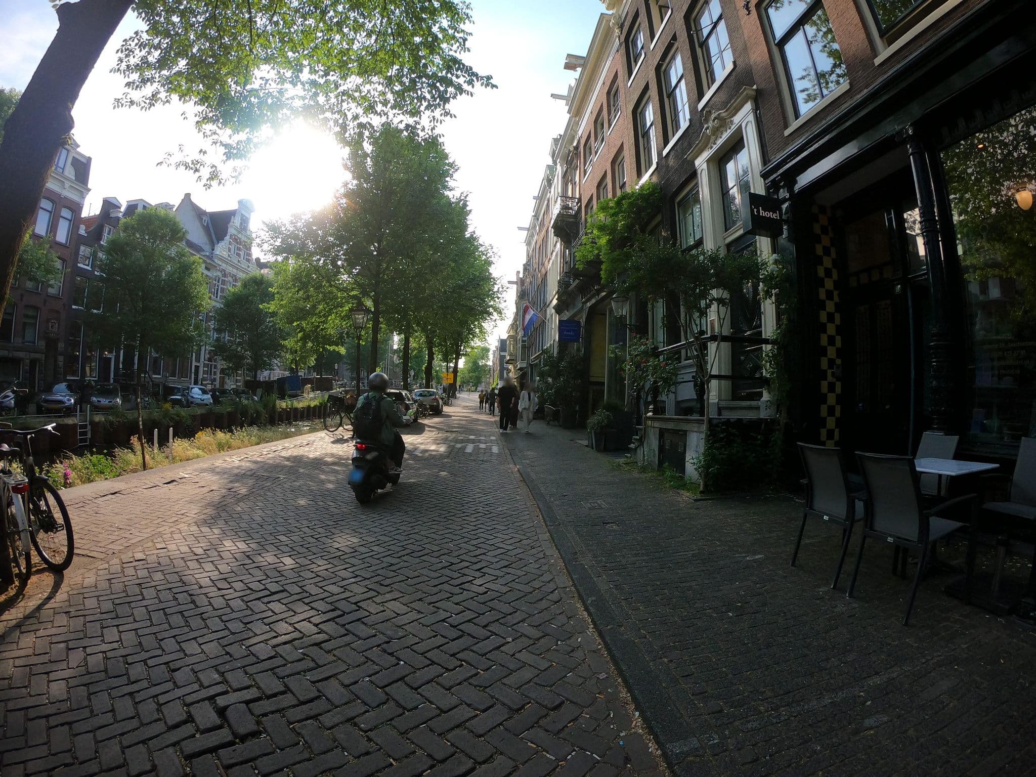Street view near Hotel Do Ann, Amsterdam — © richlv (CC BY-SA · Mapillary)