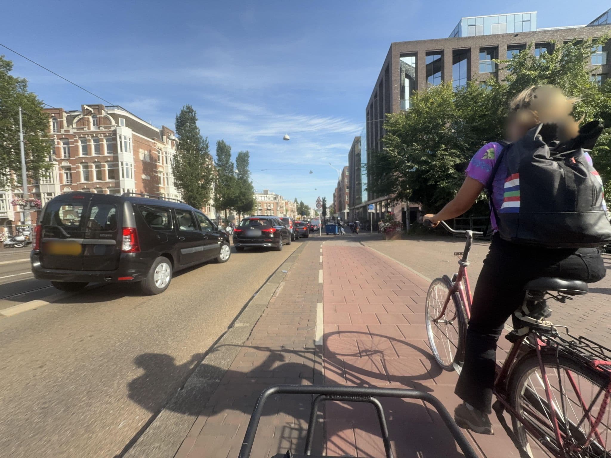 Street view near City Park, Amsterdam — © ottor (CC BY-SA · Mapillary)