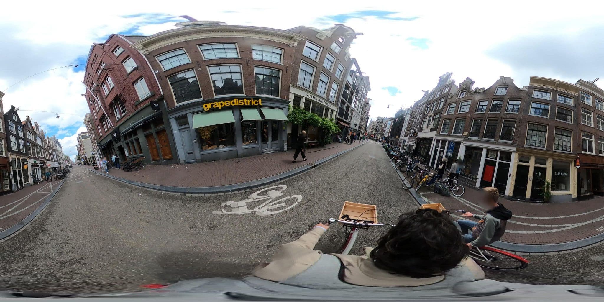 Street view near Art Hotel Dulac, Amsterdam — © robot8a (CC BY-SA · Mapillary)
