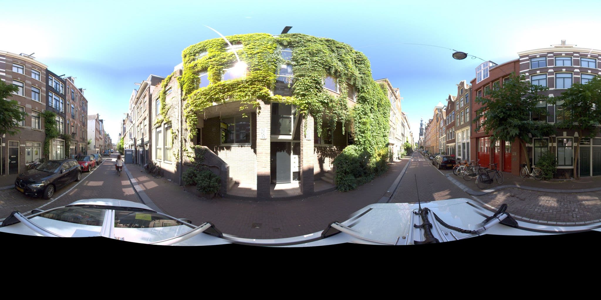 Street view near Royal Canal Suite, Amsterdam — © amsterdam (CC BY-SA · Mapillary)