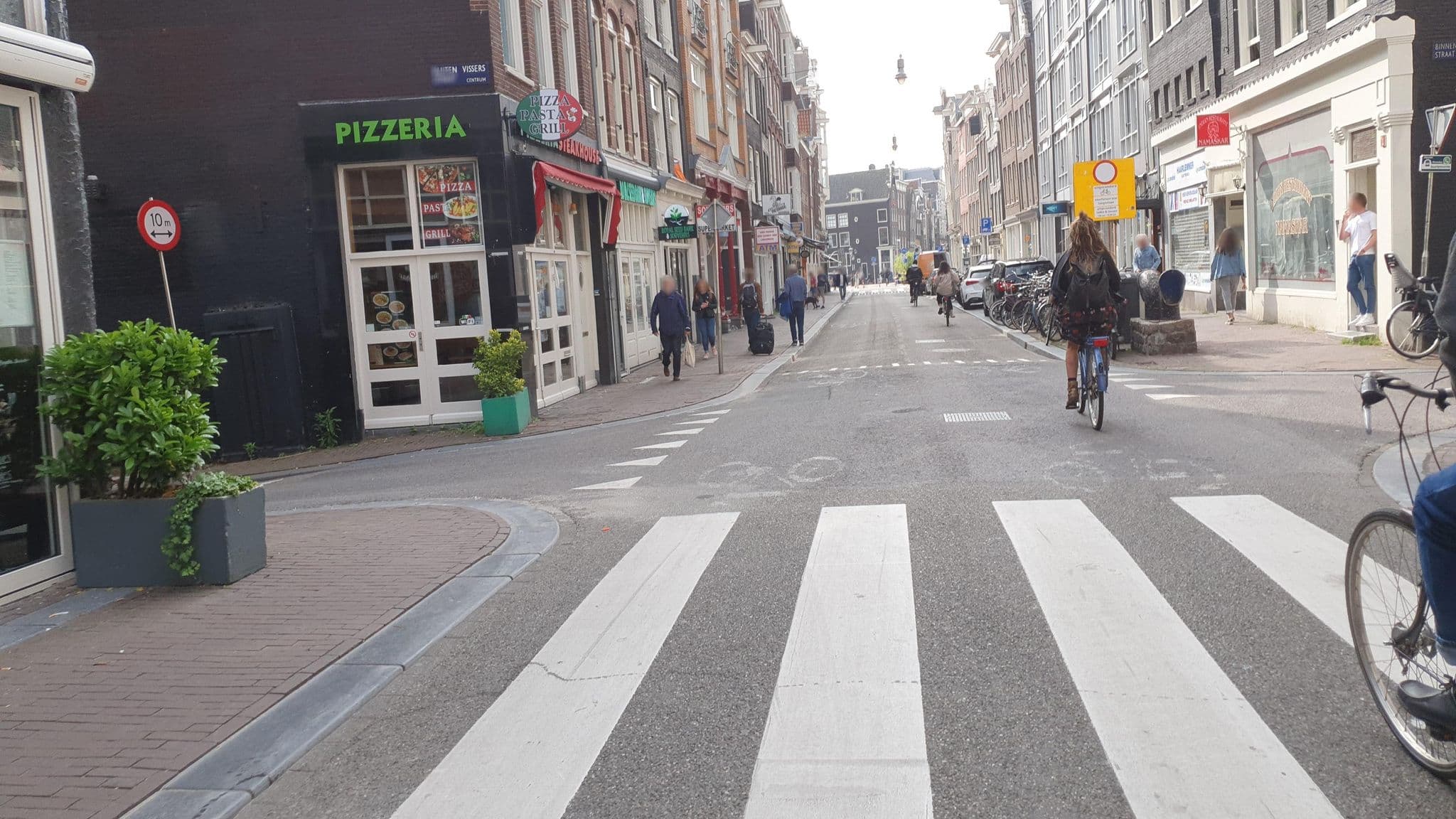 Street view near Barangay an Award Winning GuestHouse BB Amsterdam, Amsterdam — © ainali (CC BY-SA · Mapillary)