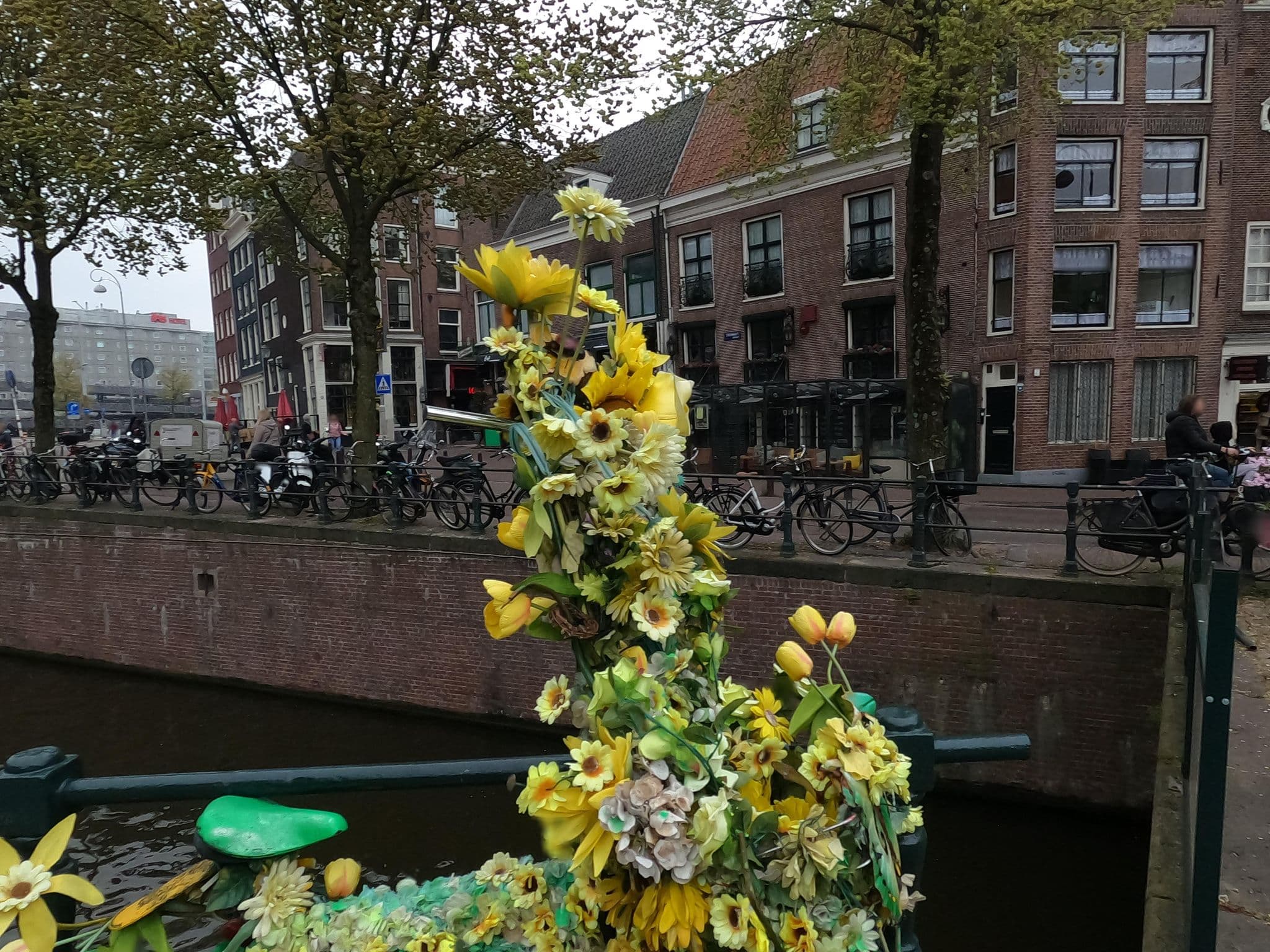 Street view near IstayDam, Amsterdam — © chuck (CC BY-SA · Mapillary)