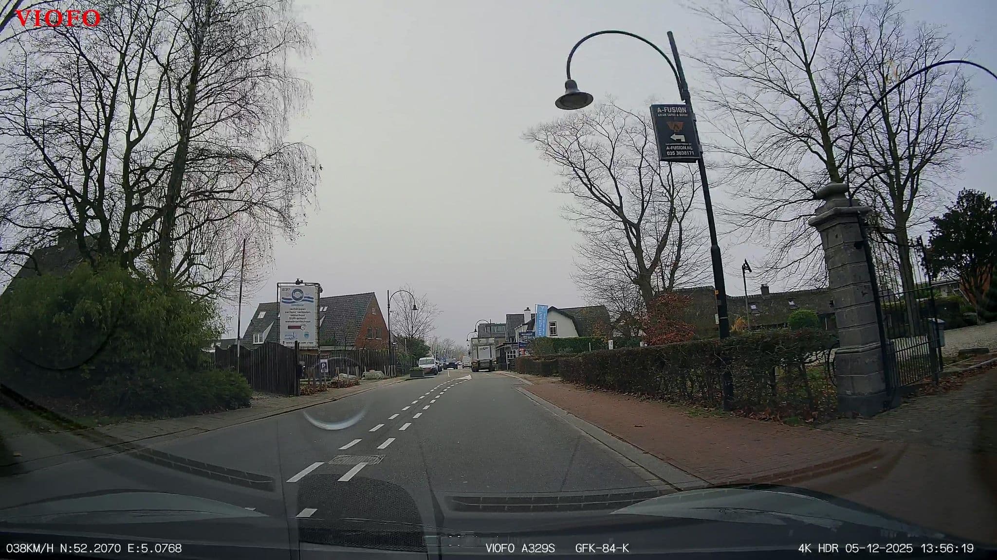 Street view near Golden Tulip Hotel Loosdrecht, Oud-Loosdrecht — © xdTAGCLAN (CC BY-SA · Mapillary)
