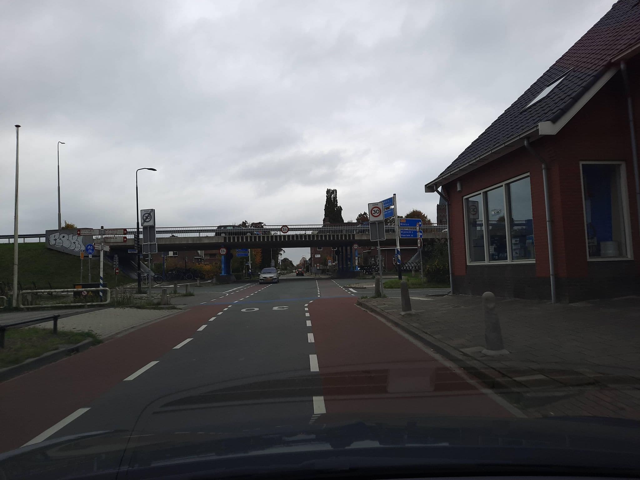 Street view near Vinkeveen, Vinkeveen — © Lowiekse (CC BY-SA · Mapillary)