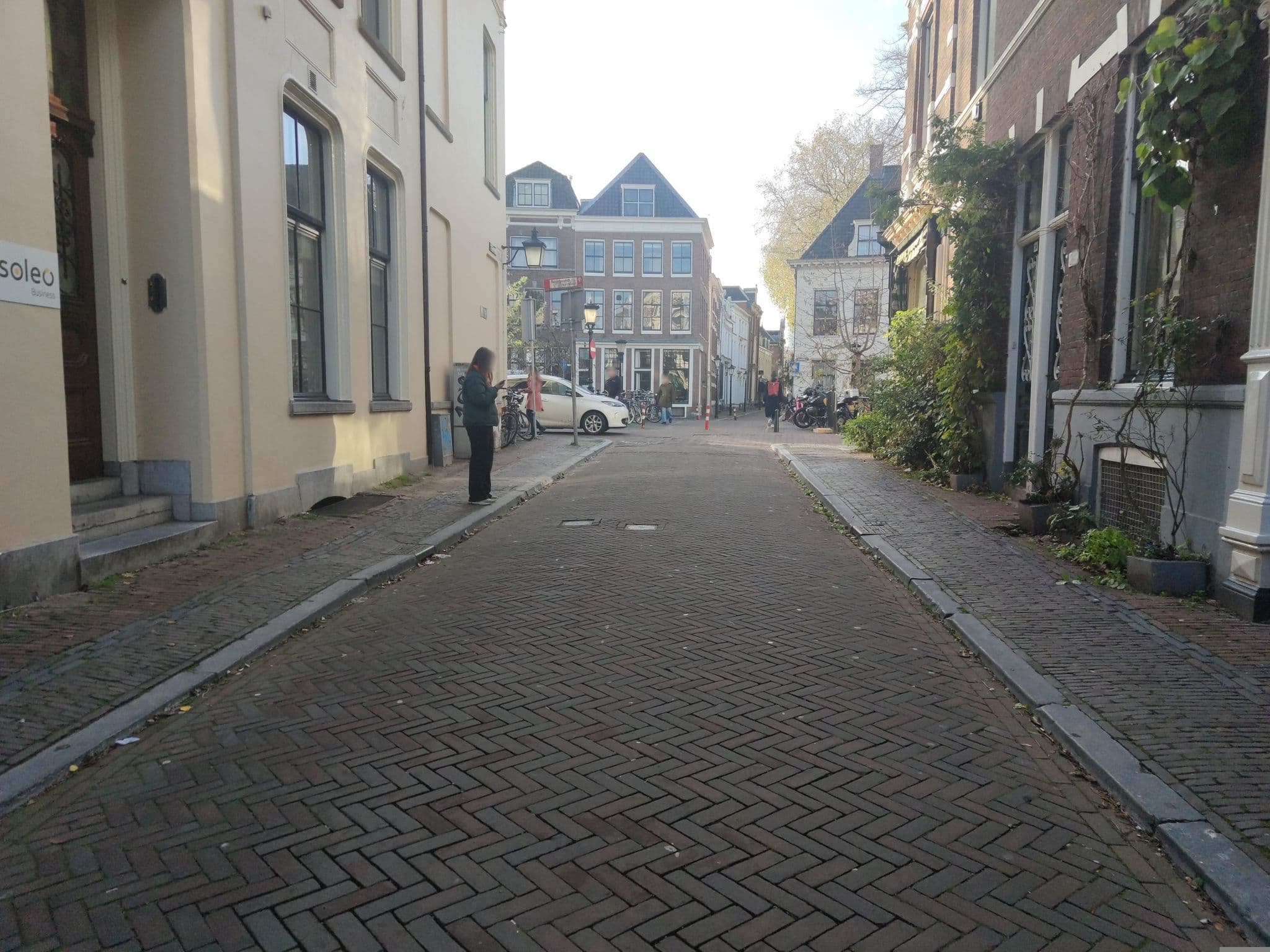 Street view near hotel 26, Utrecht — © mrey (CC BY-SA · Mapillary)