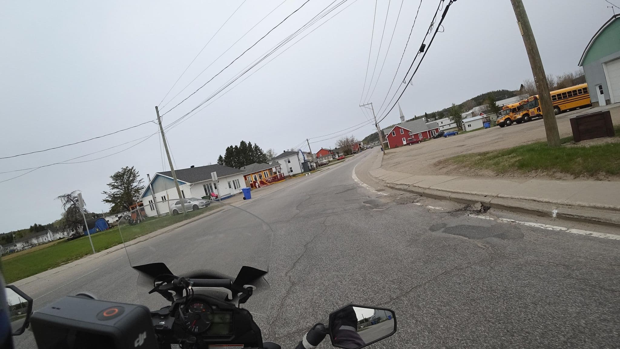 Street view near Auberge Mon coin de pays, Sacré-Coeur — © michelcouturemotomcm (CC BY-SA · Mapillary)