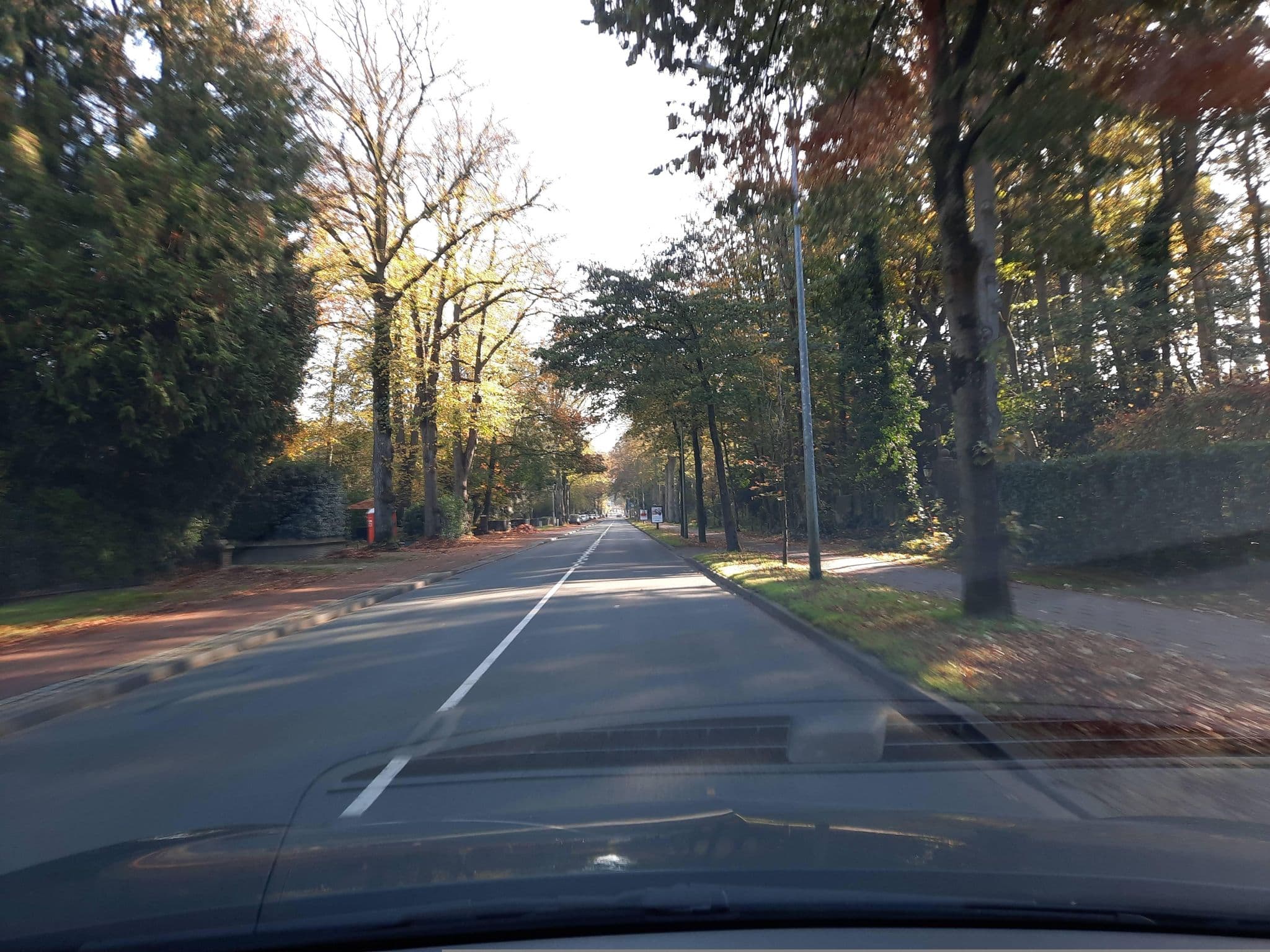 Street view near Hebly's Hide-Away B & B, Hilversum — © Lowiekse (CC BY-SA · Mapillary)