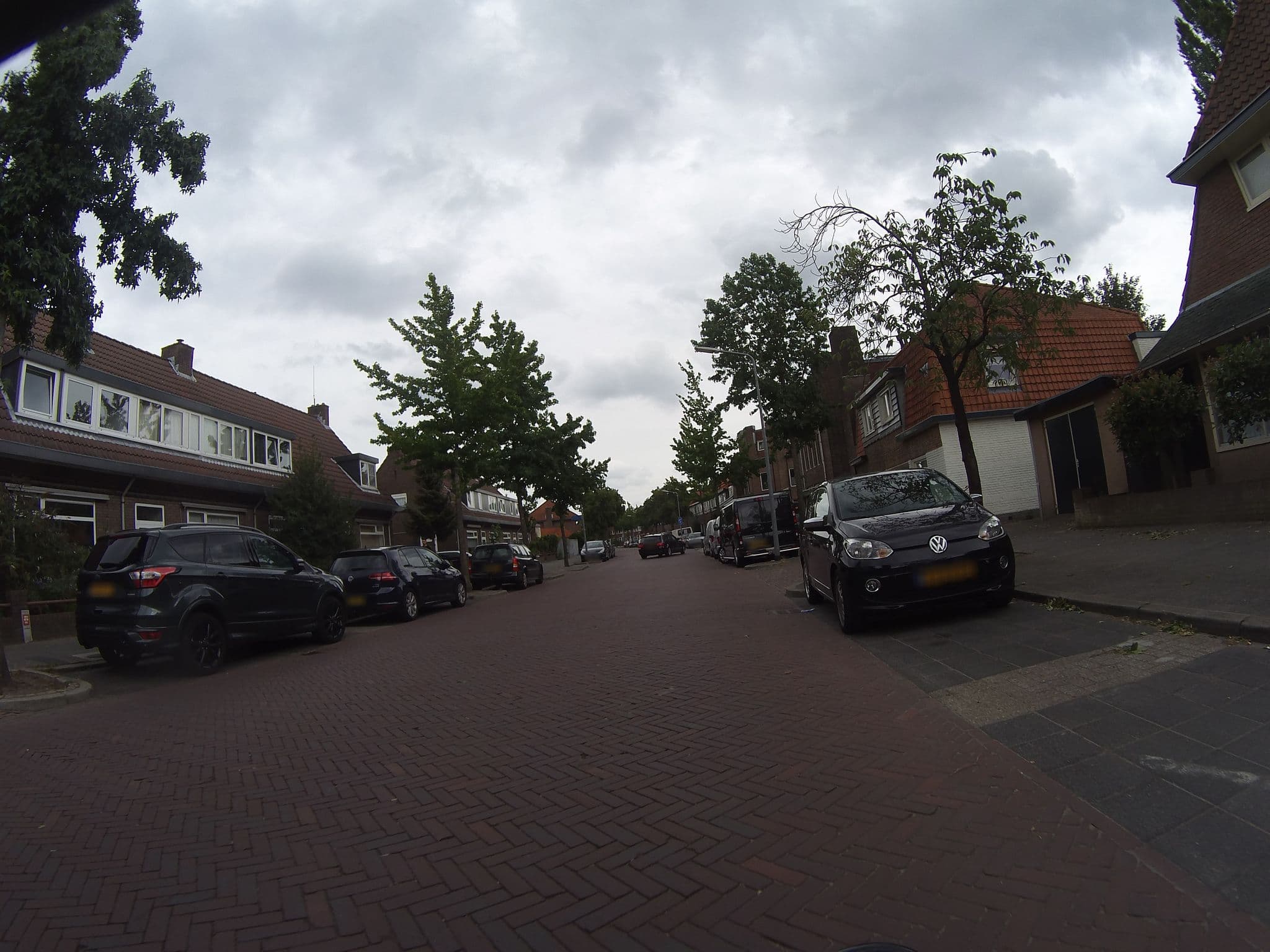 Street view near Onder De Kersenboom, Hilversum — © ligfietser (CC BY-SA · Mapillary)