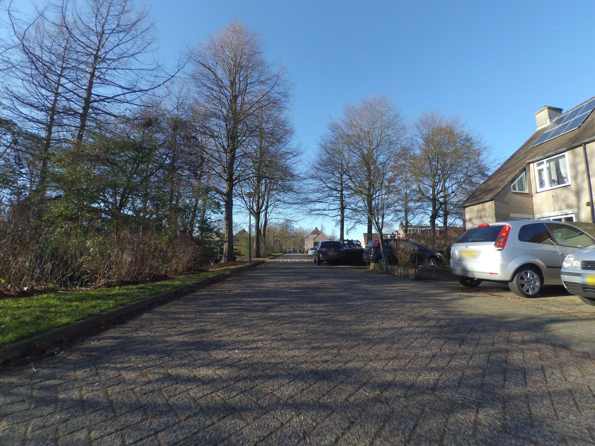 Street view near Hotel Veenendaal, Leusden — © peewee32 (CC BY-SA · Mapillary)