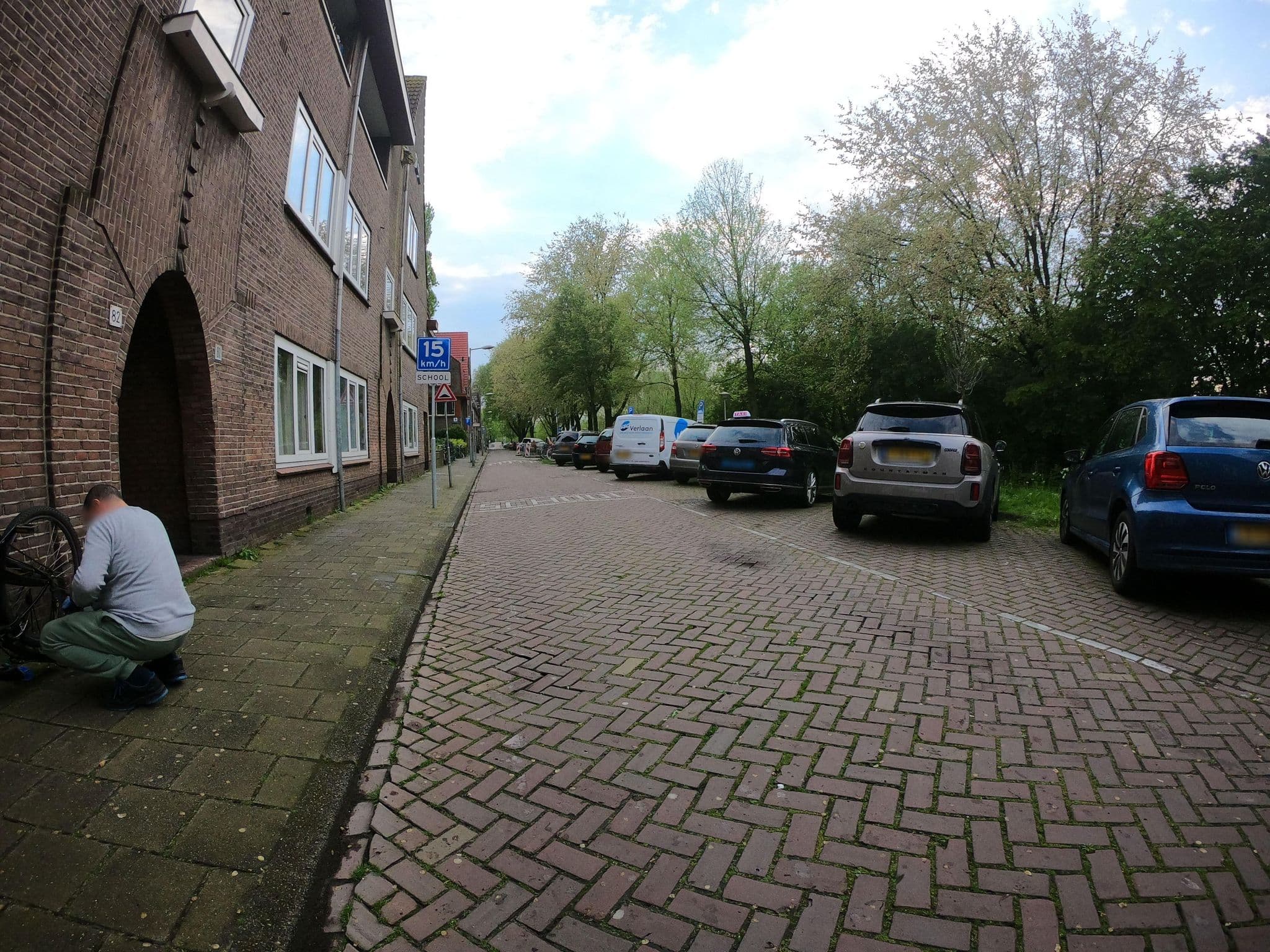 Street view near Amsterdam Apartments - North Area, Amsterdam — © richlv (CC BY-SA · Mapillary)