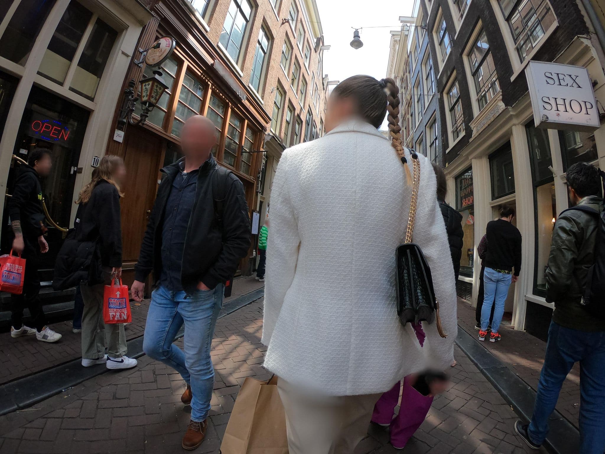 Street view near Amsterdam Central Bed and Breakfast, Amsterdam — © richlv (CC BY-SA · Mapillary)