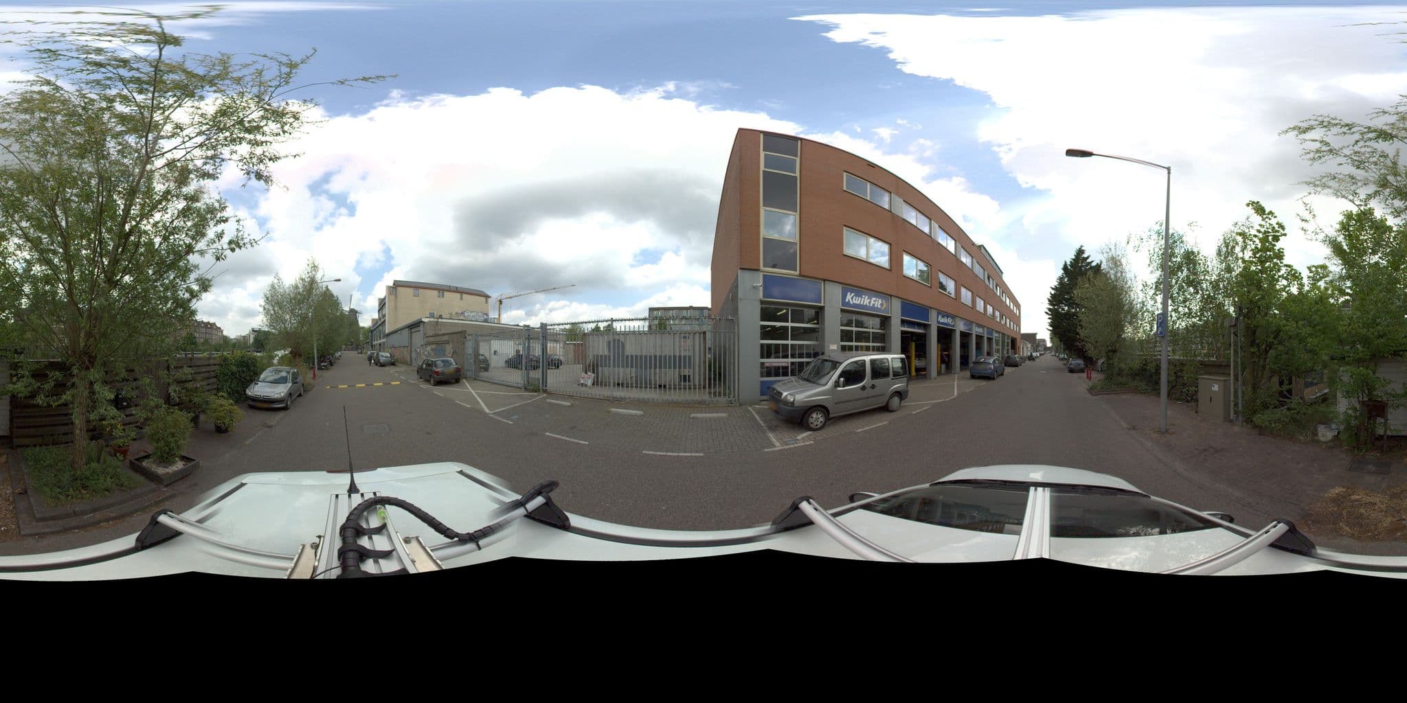 Street view near Ben's Boat & Breakfast, Dapperbuurt — © amsterdam (CC BY-SA · Mapillary)