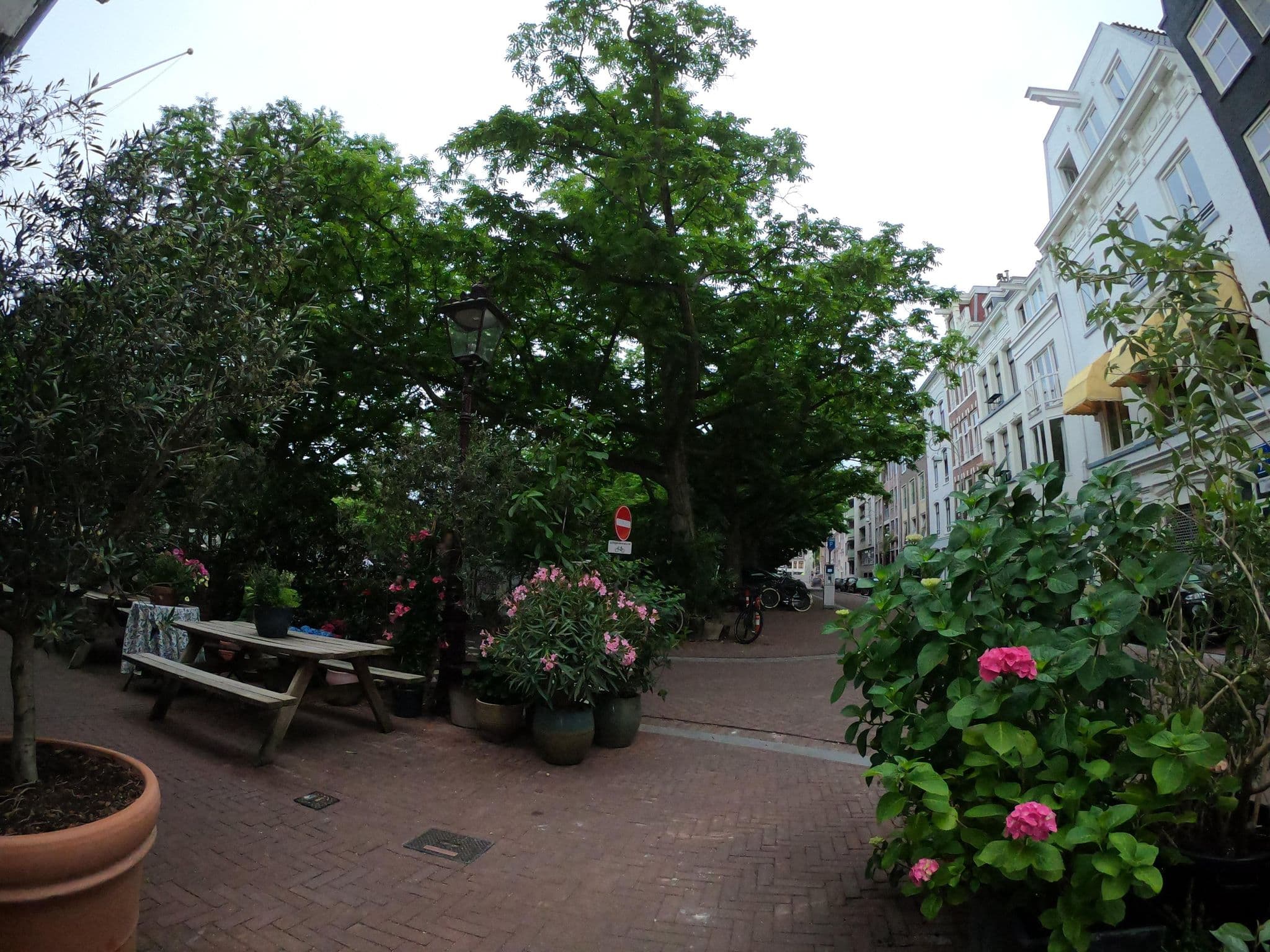 Street view near Seven Windmills Bed & Breakfast, Amsterdam — © richlv (CC BY-SA · Mapillary)