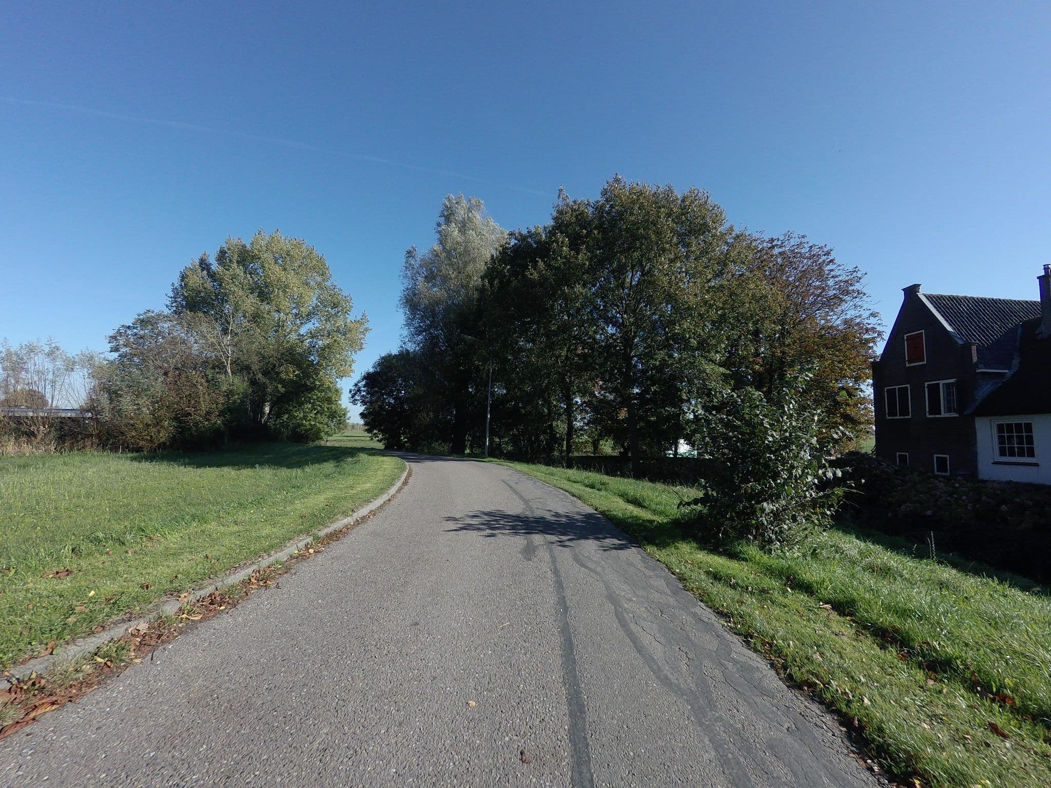 Street view near Boerderij Honswijck, Muiden — © ankeric (CC BY-SA · Mapillary)