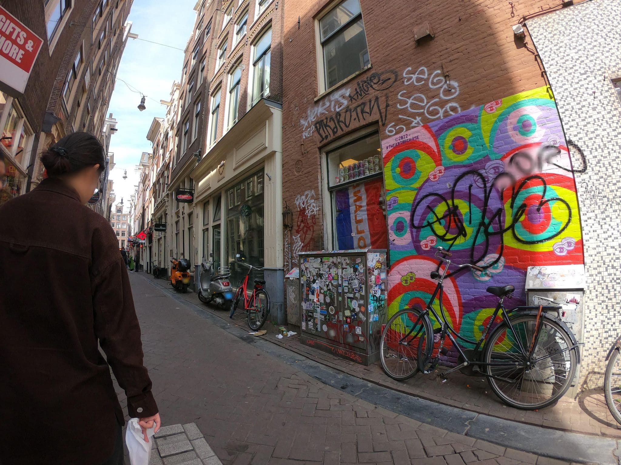 Street view near facade hotel, Amsterdam — © richlv (CC BY-SA · Mapillary)