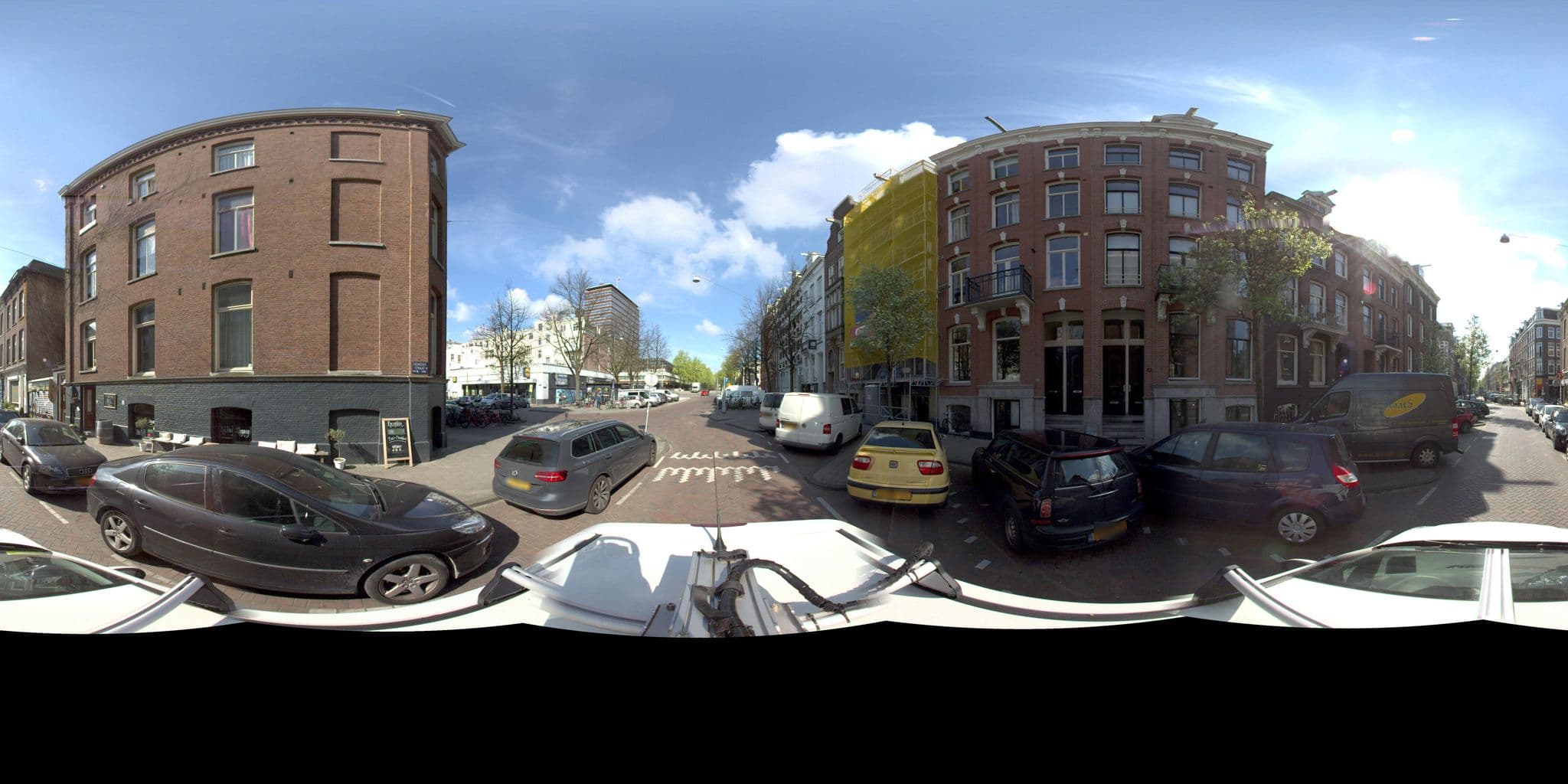 Street view near Floris Hotel, Dapperbuurt — © amsterdam (CC BY-SA · Mapillary)