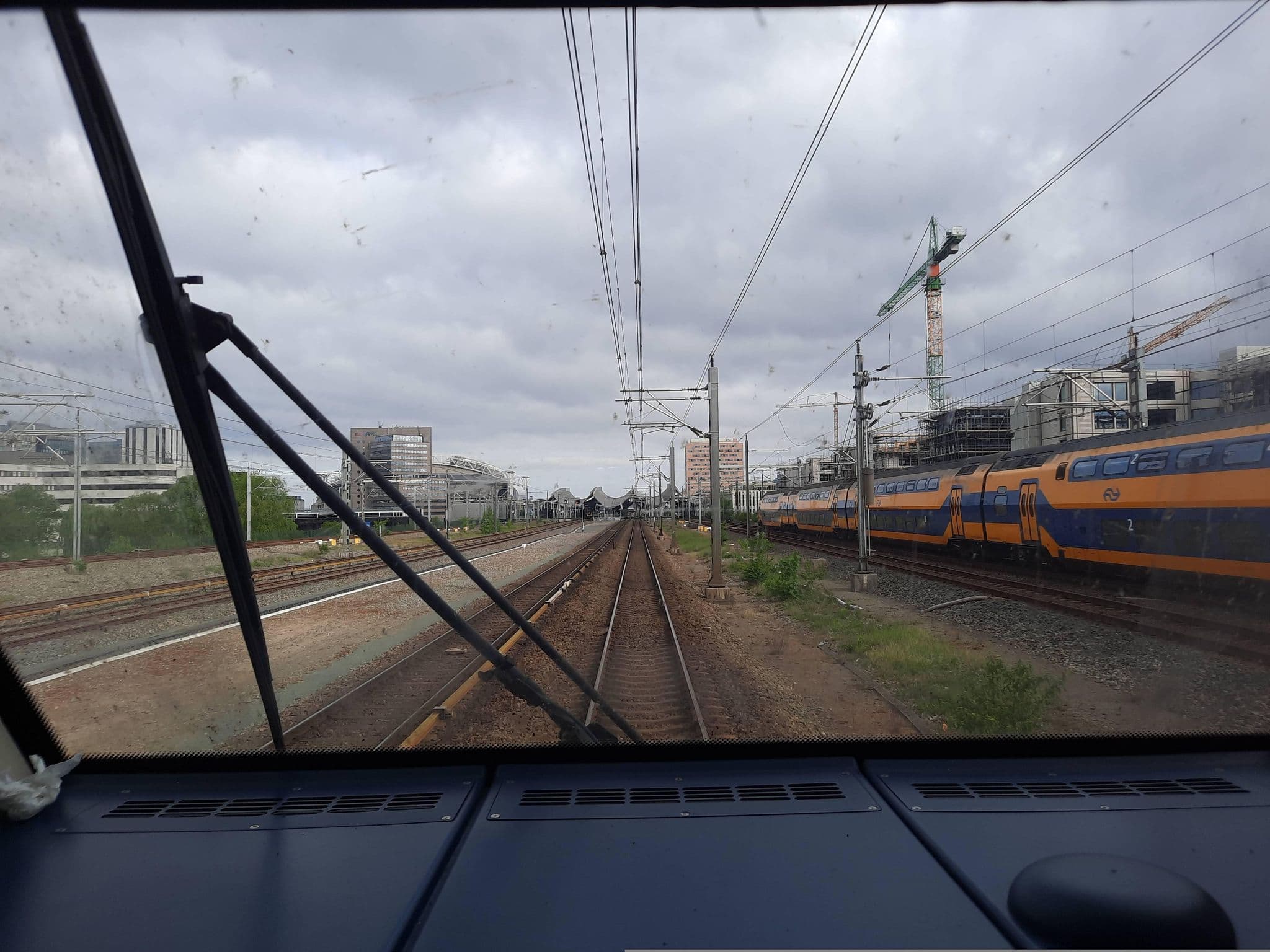 Street view near Hostel Hotel Amsterdam, Amsterdam-Zuidoost — © Lowiekse (CC BY-SA · Mapillary)