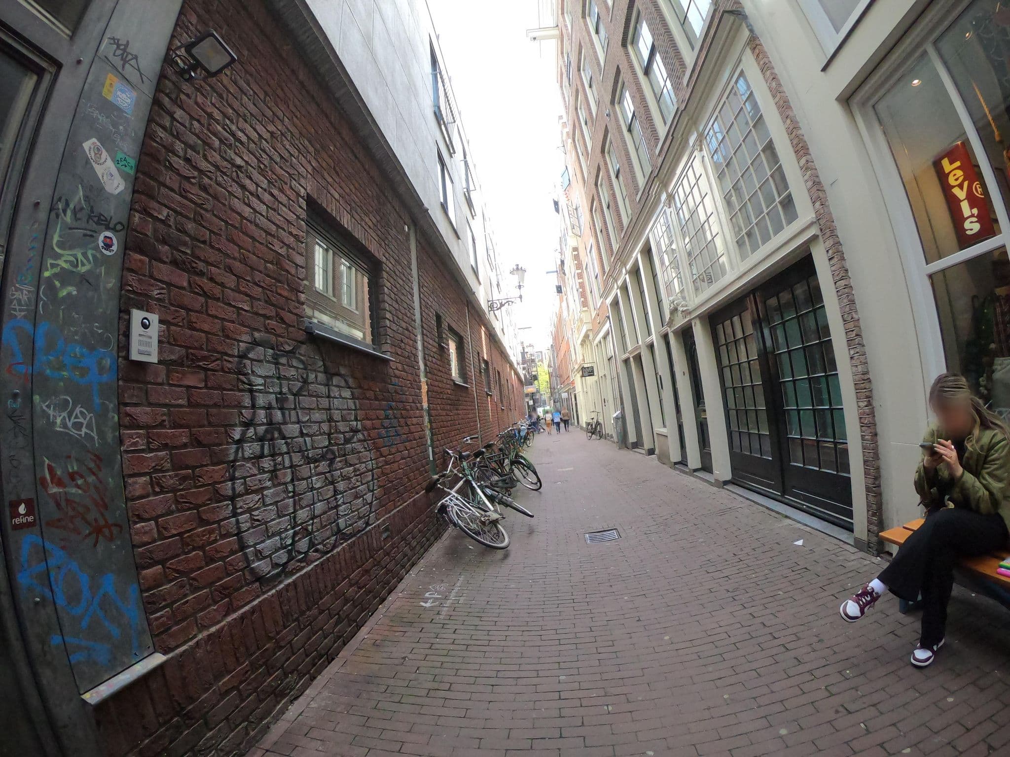 Street view near Hotel Nelly' Inn, Amsterdam — © richlv (CC BY-SA · Mapillary)