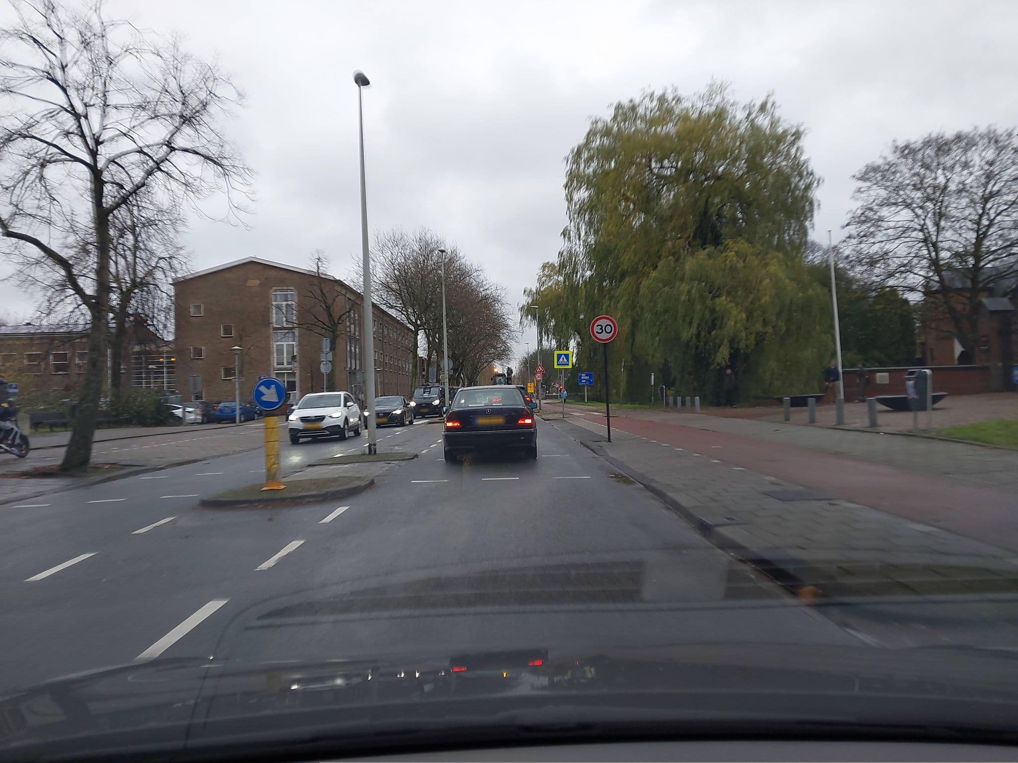 Street view near Arena Suite Apartment, Diemen — © Lowiekse (CC BY-SA · Mapillary)