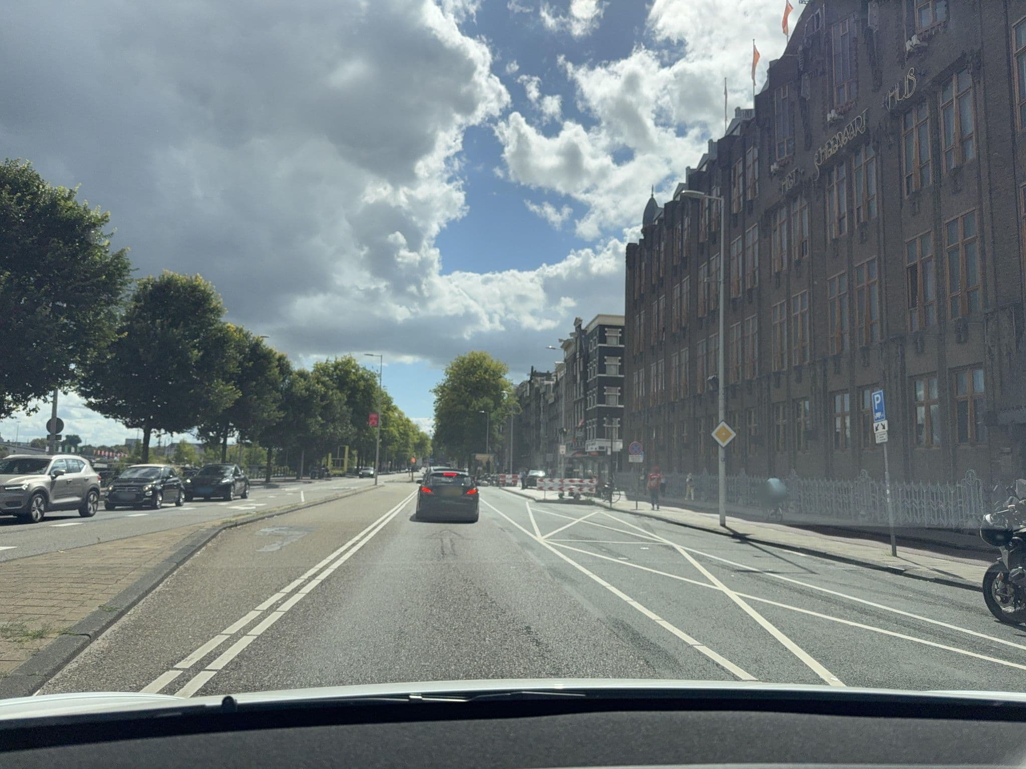 Street view near Spa Grand Hotel Amrath, Amsterdam — © ottor (CC BY-SA · Mapillary)