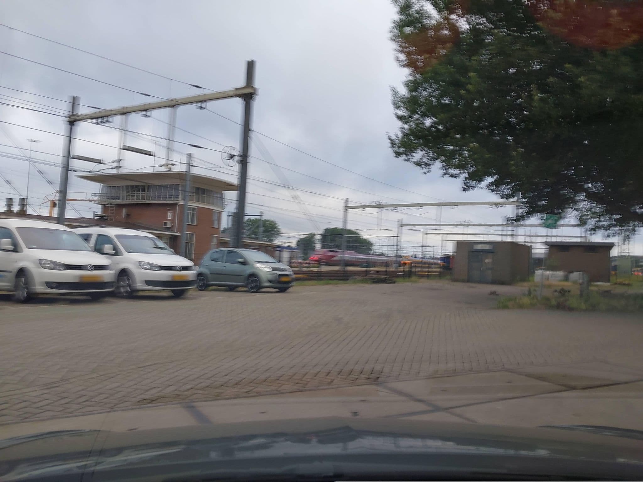 Street view near Railrest N.V., Diemen — © Lowiekse (CC BY-SA · Mapillary)