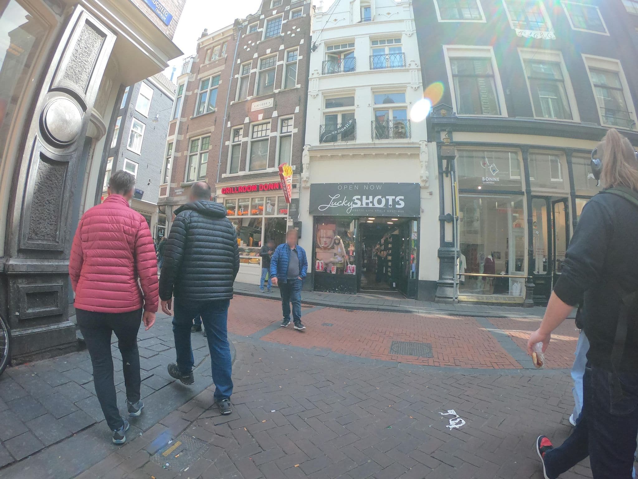 Street view near bones & co. (and The Greenhouse Effect), Amsterdam — © richlv (CC BY-SA · Mapillary)