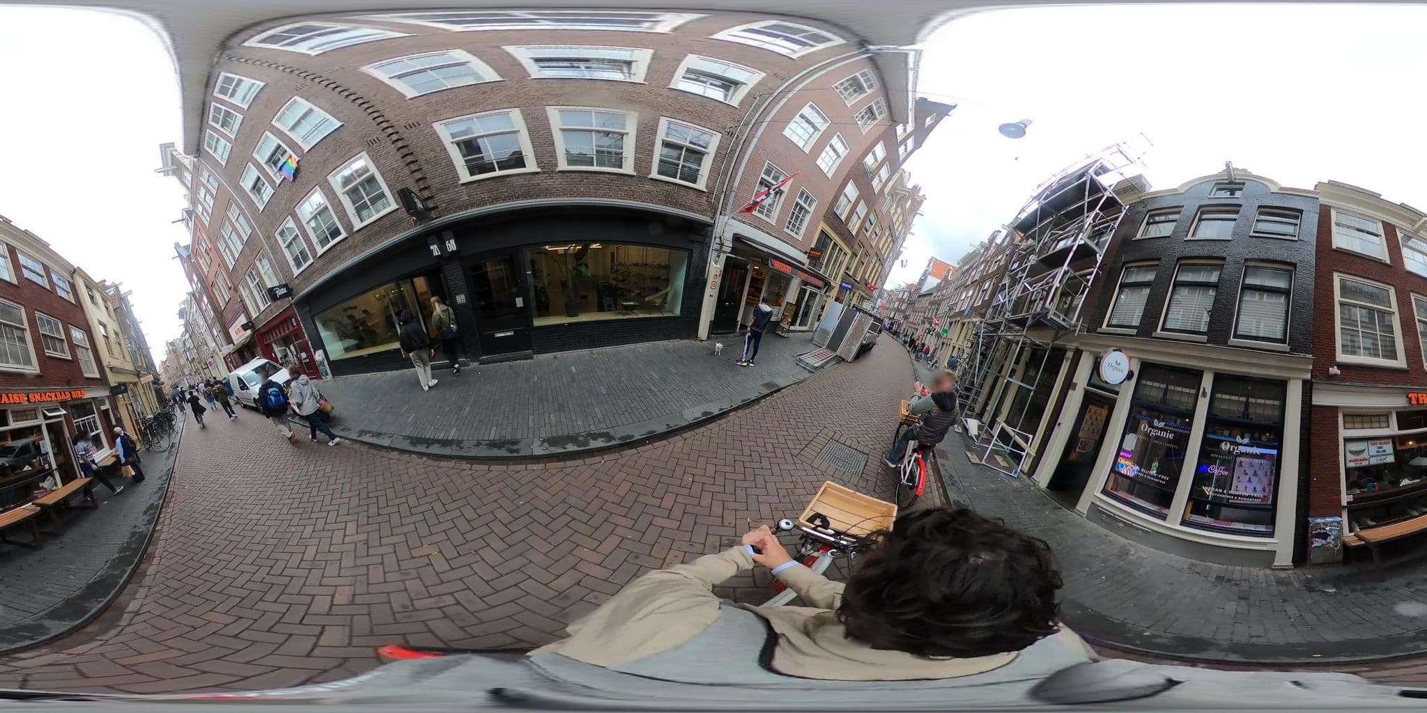 Street view near Dianne, Amsterdam — © robot8a (CC BY-SA · Mapillary)