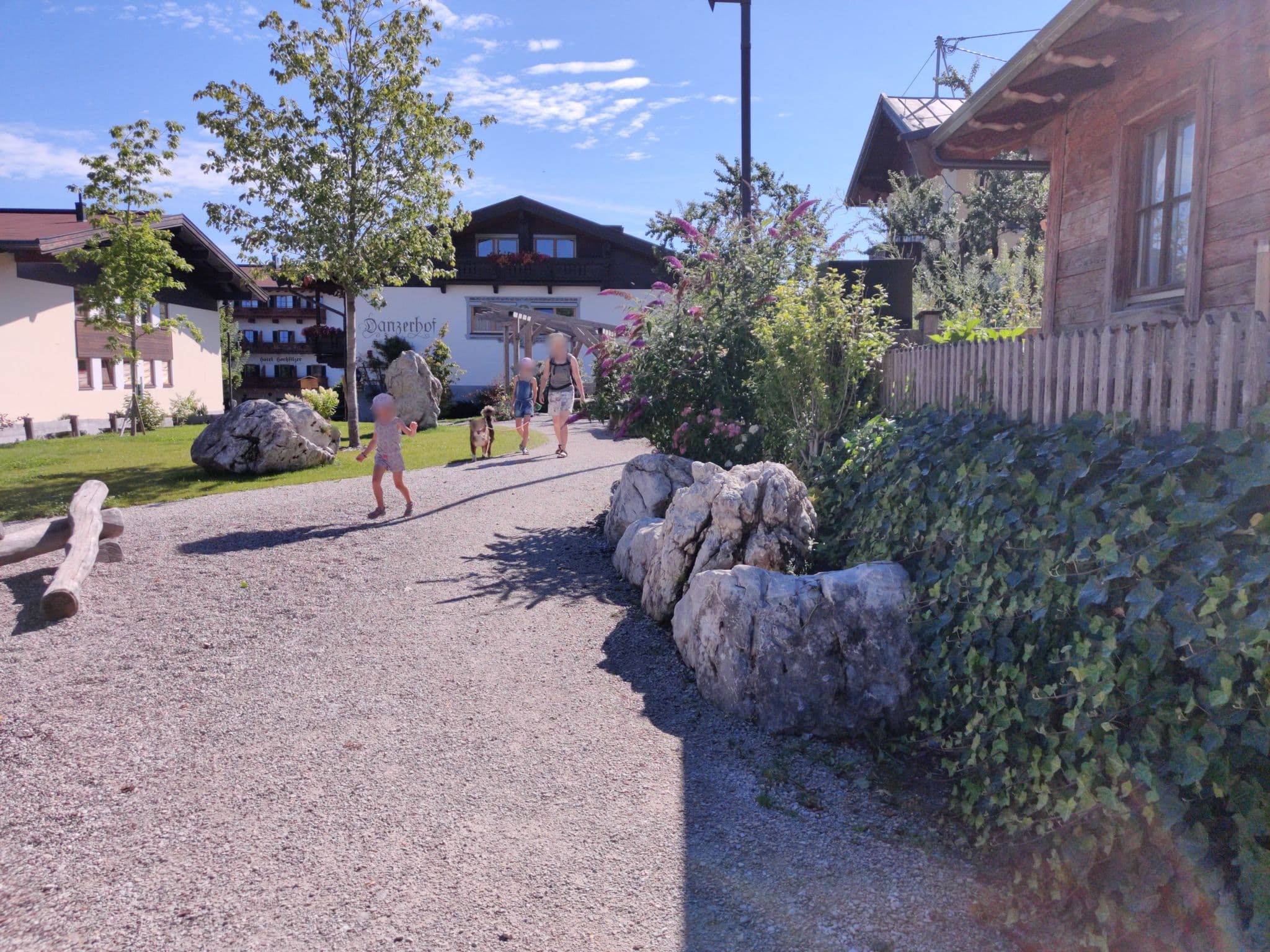 Street view near Haus Salina, Ellmau — © aceini (CC BY-SA · Mapillary)