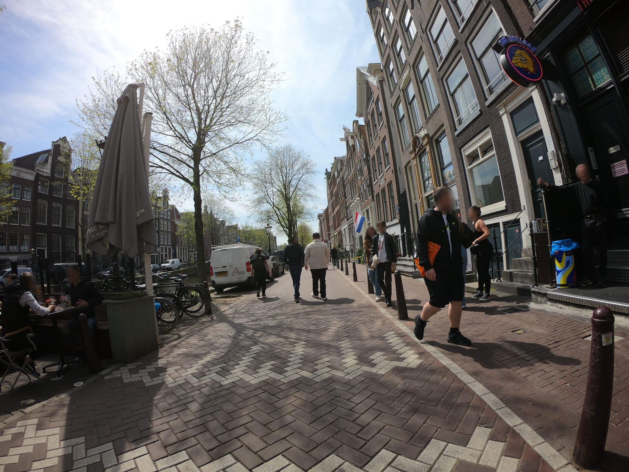 Street view near Bulldog Appartments, Amsterdam — © richlv (CC BY-SA · Mapillary)
