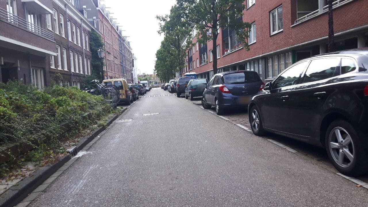 Street view near 26Boven, Dapperbuurt — © ankeric (CC BY-SA · Mapillary)