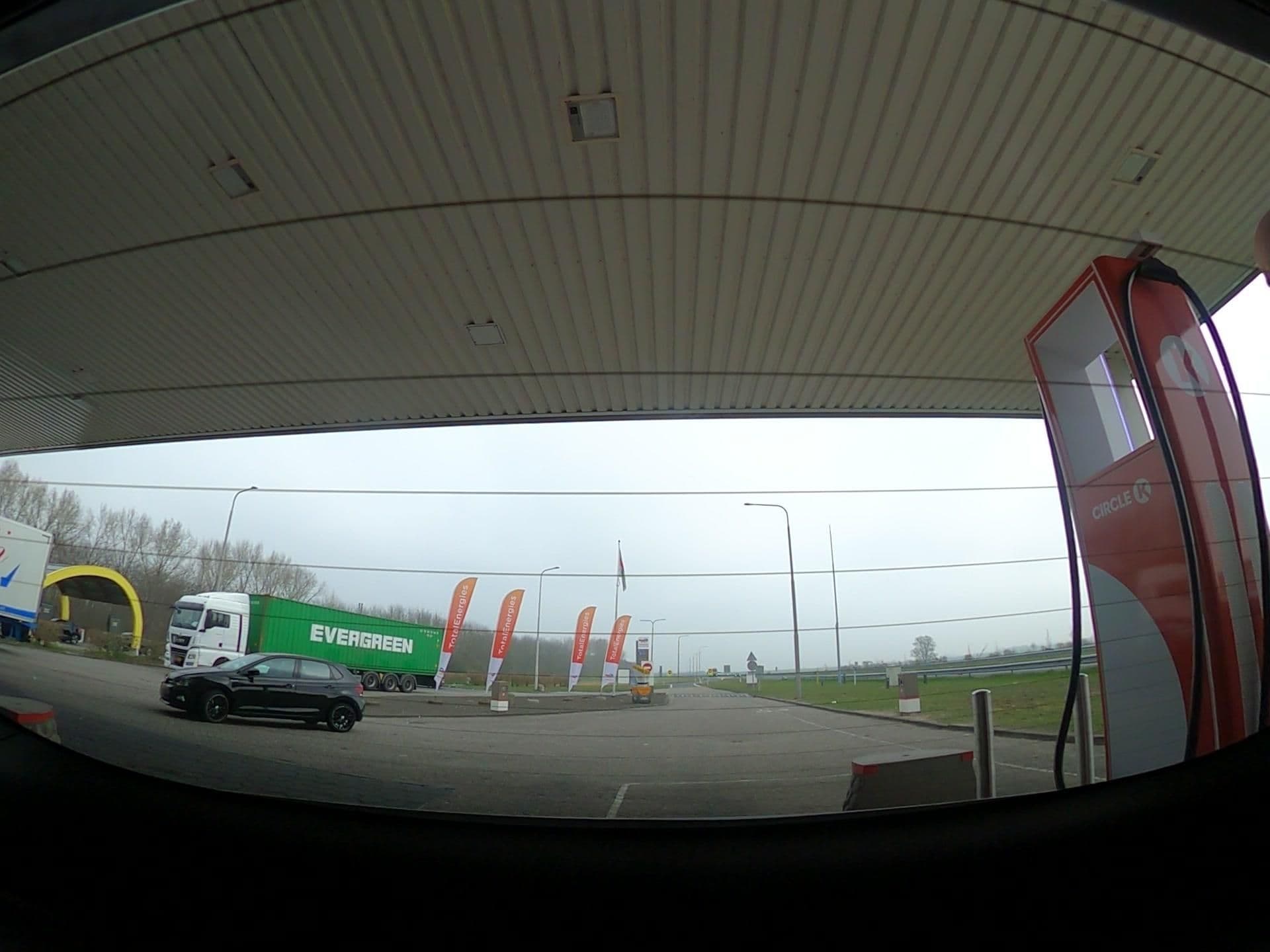 Street view near Van der Valk Zuidbroek, Lelystad — © thewizard (CC BY-SA · Mapillary)