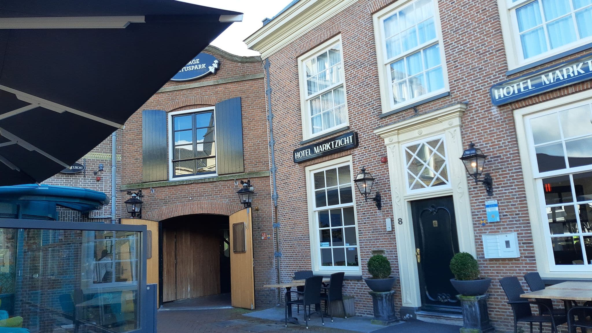 Street view near Hotel Marktzicht Harderwijk, Harderwijk — © ankeric (CC BY-SA · Mapillary)