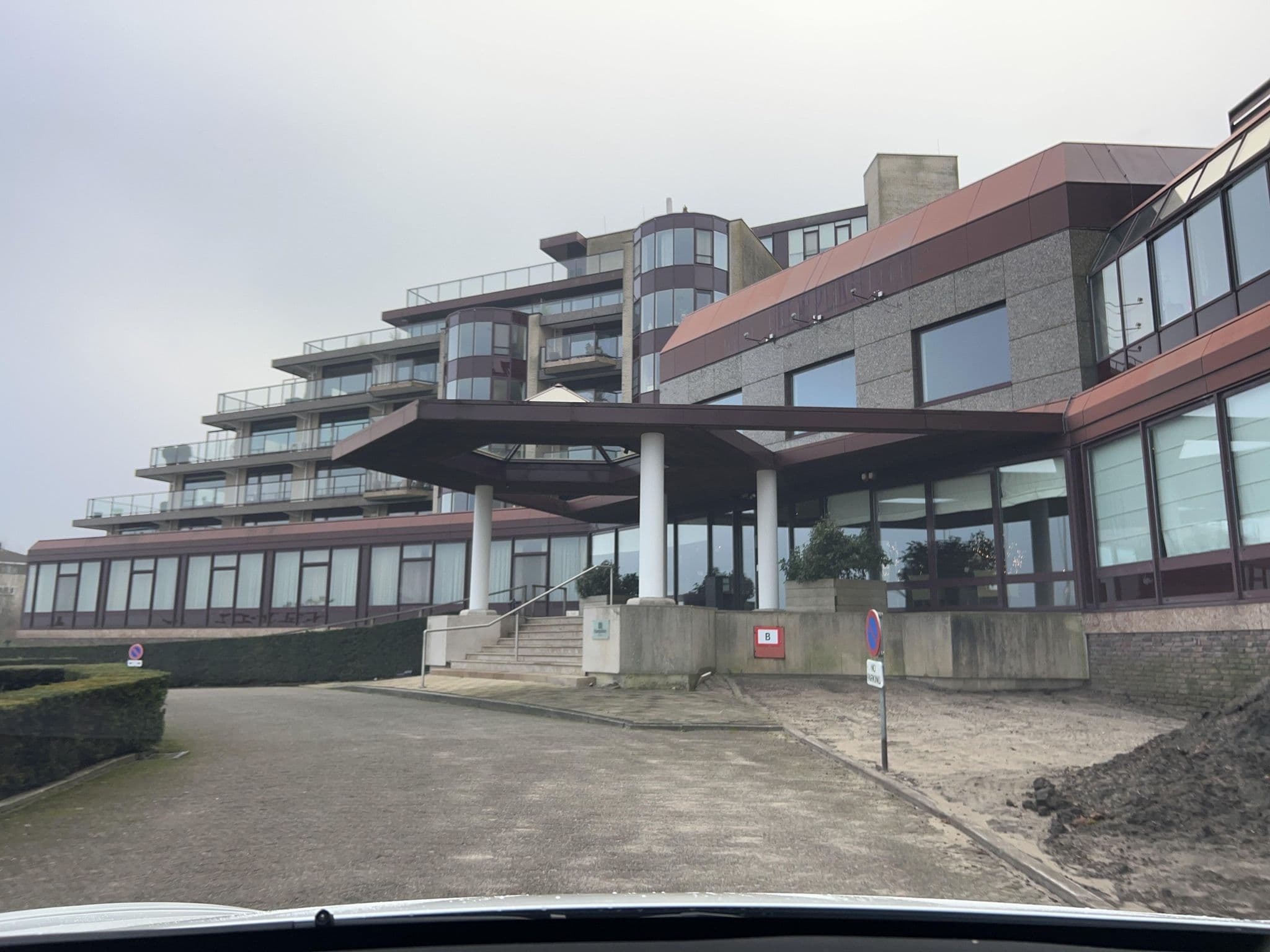 Street view near Hampshire Hotel - Newport Huizen, Huizen — © ottor (CC BY-SA · Mapillary)
