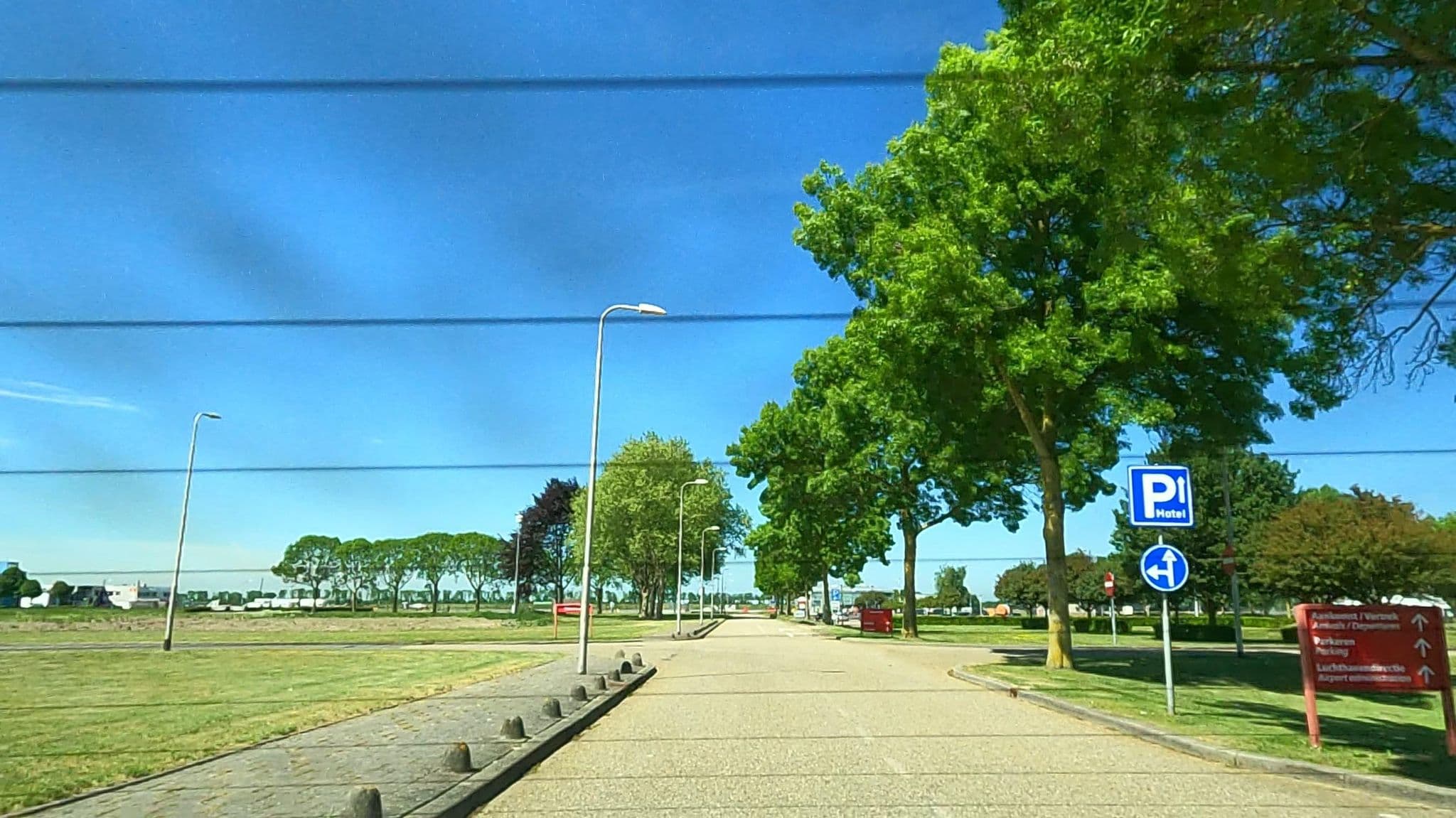 Street view near Hotel Lelystad Airport, Lelystad — © thewizard (CC BY-SA · Mapillary)