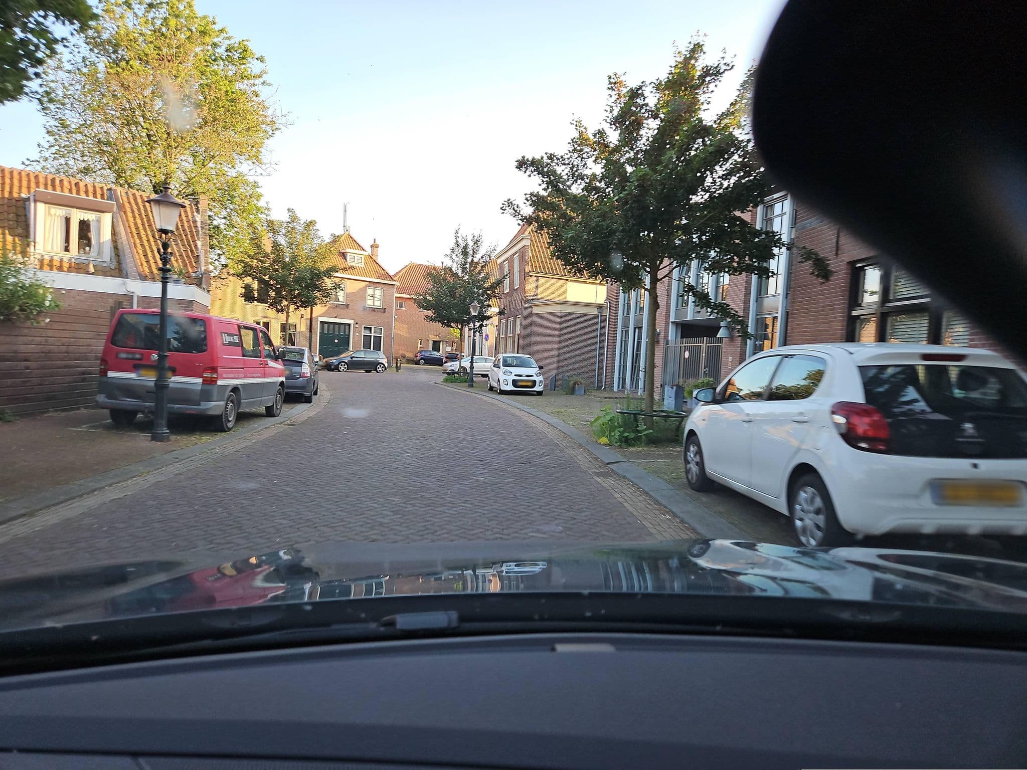 Street view near 't Karnemelkhuys, Enkhuizen — © toho (CC BY-SA · Mapillary)