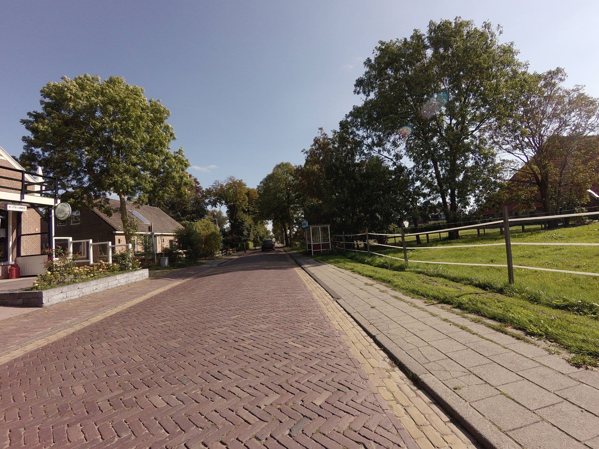 Street view near Huize Laburnem/Bed & Broche, Wommels — © ankeric (CC BY-SA · Mapillary)