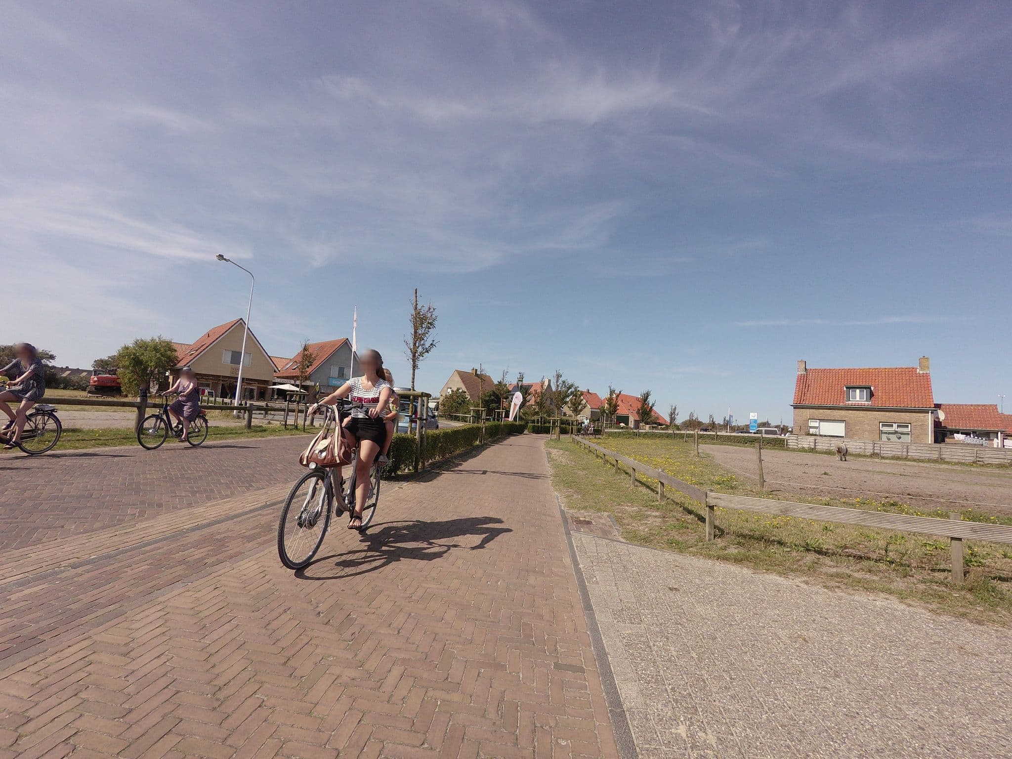 Street view near Zee van Kunst - Ameland, Hollum — © ankeric (CC BY-SA · Mapillary)