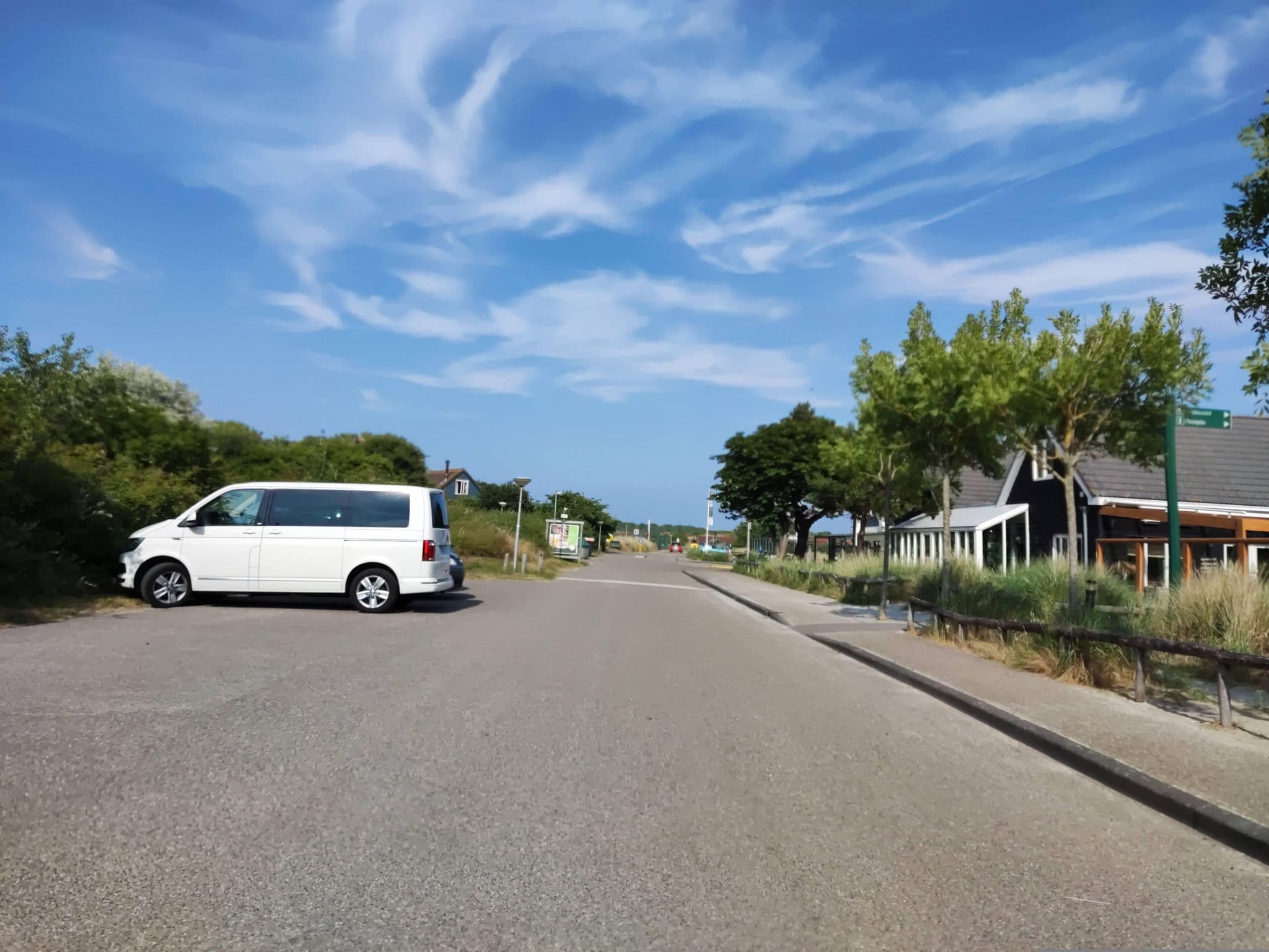 Street view near De Waalder, De Koog — © t_hartung (CC BY-SA · Mapillary)