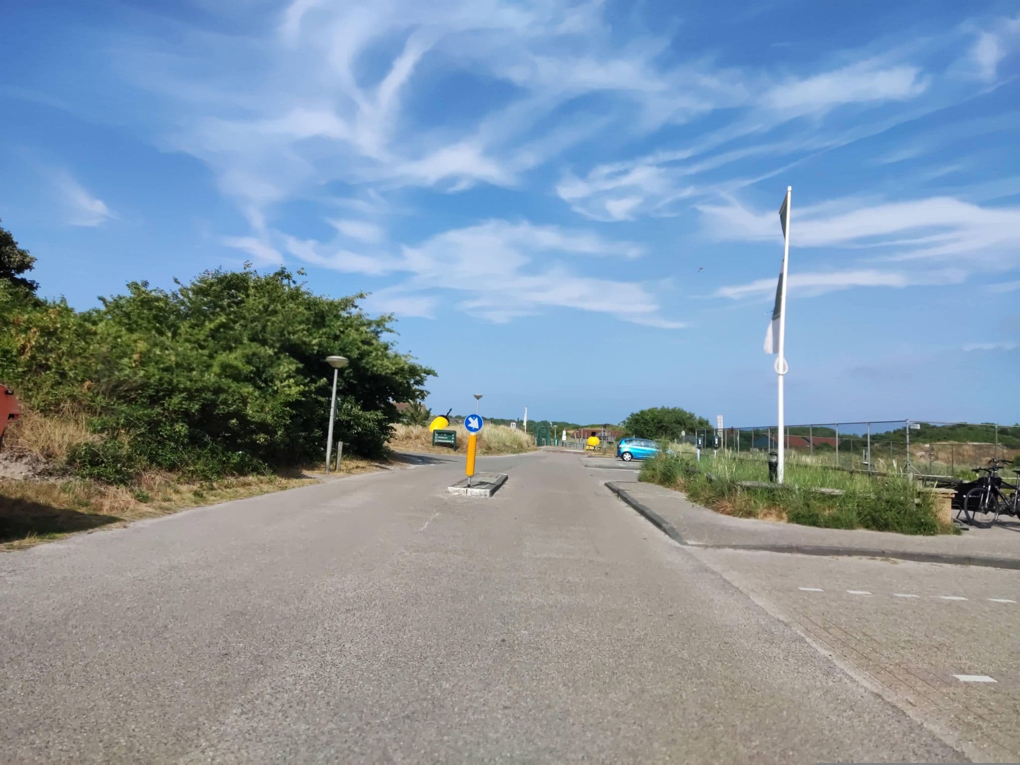 Street view near Zwembad Sluftervallei, De Koog — © t_hartung (CC BY-SA · Mapillary)