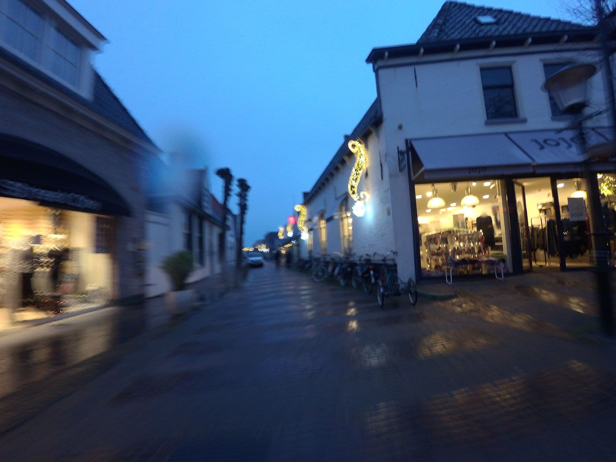 Street view near Aan de Stenenplaats, Den Burg — © ankeric (CC BY-SA · Mapillary)