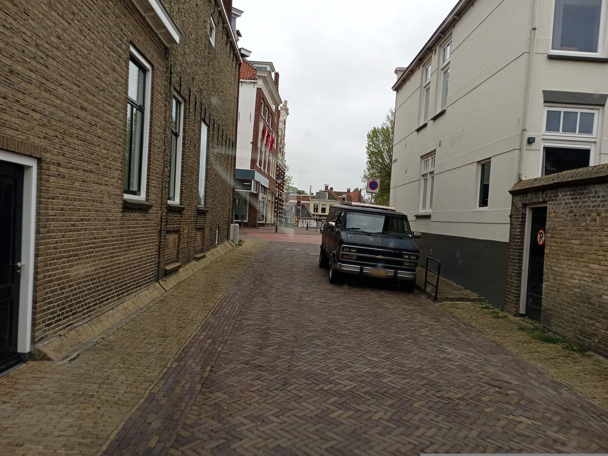 Street view near De Tuinkamer, Harlingen — © atze02 (CC BY-SA · Mapillary)