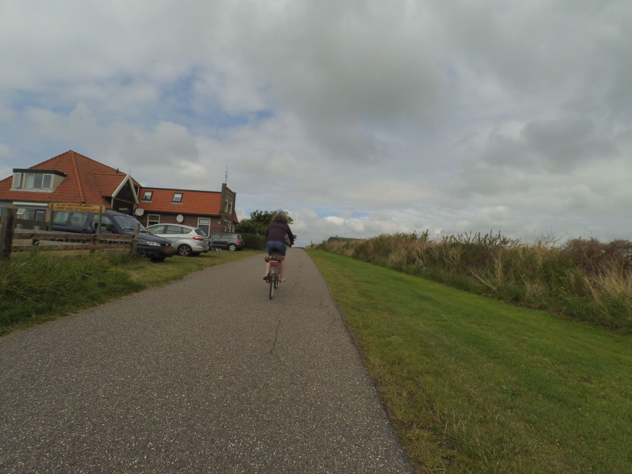 Street view near Land En Zeezicht, Den Burg — © peewee32 (CC BY-SA · Mapillary)